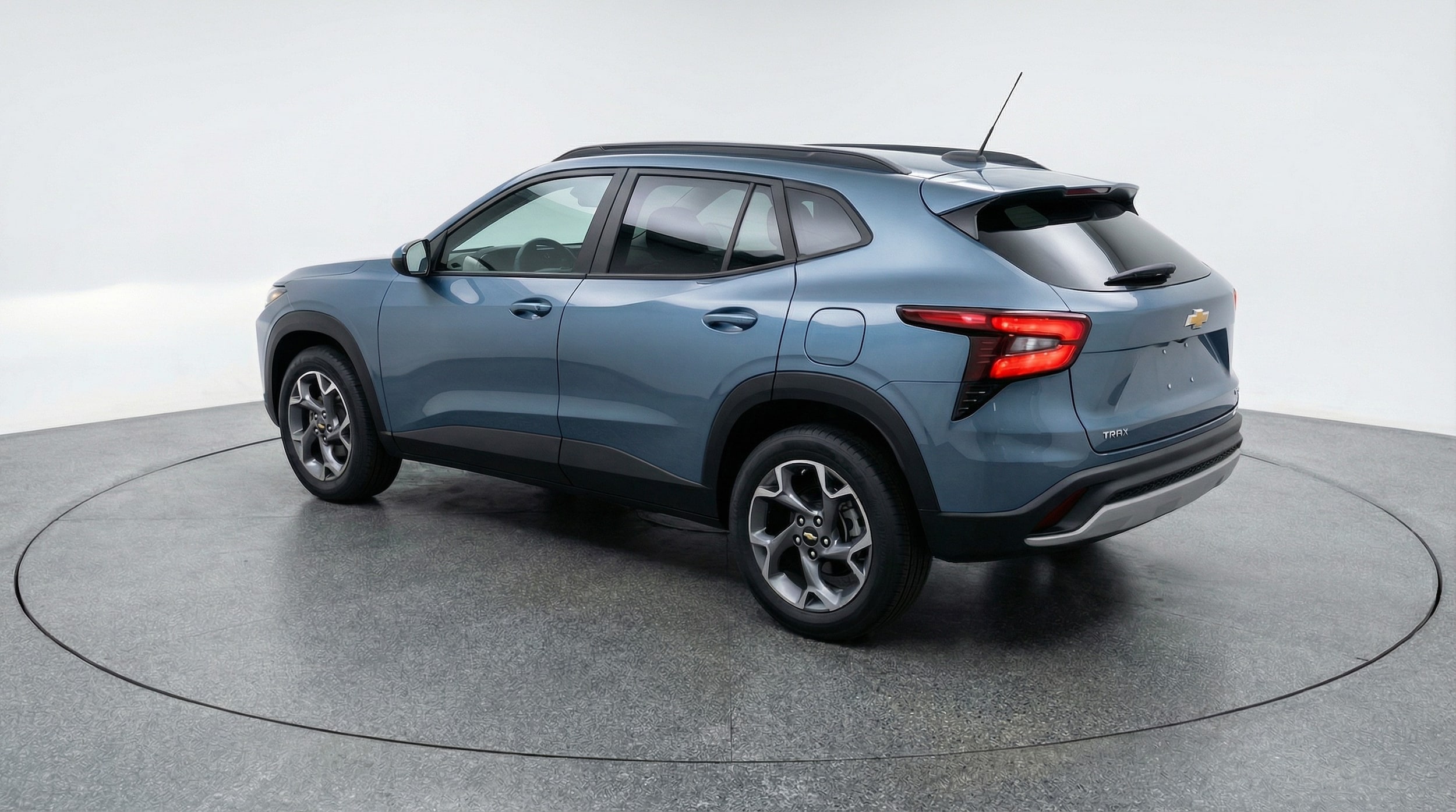 Thumbnail: 2025 Chevrolet Trax - 5