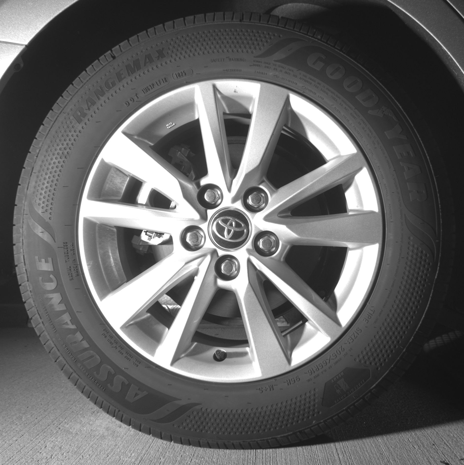 Thumbnail: 2025 Toyota Camry - 15