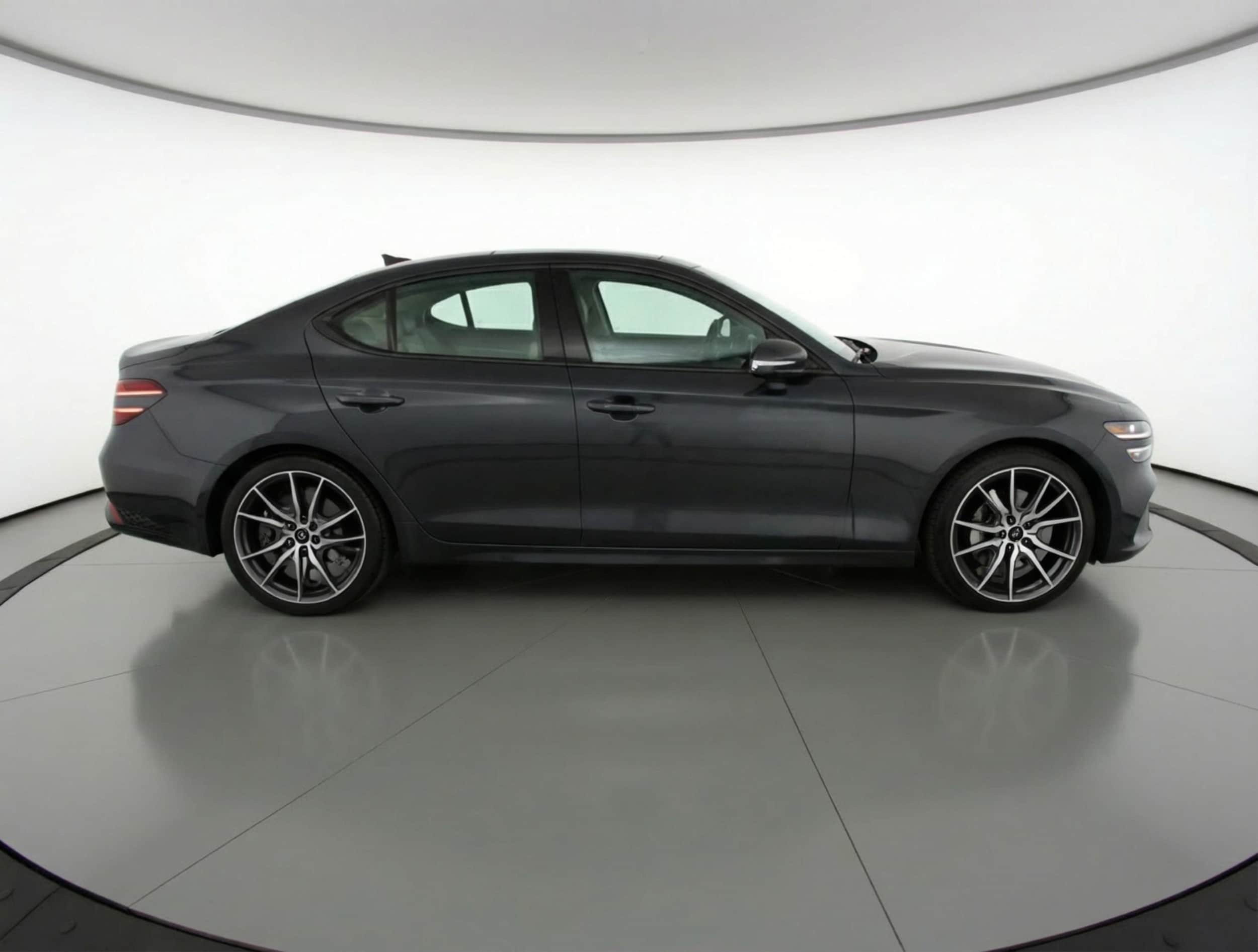 Thumbnail: 2025 Genesis G70 - 8