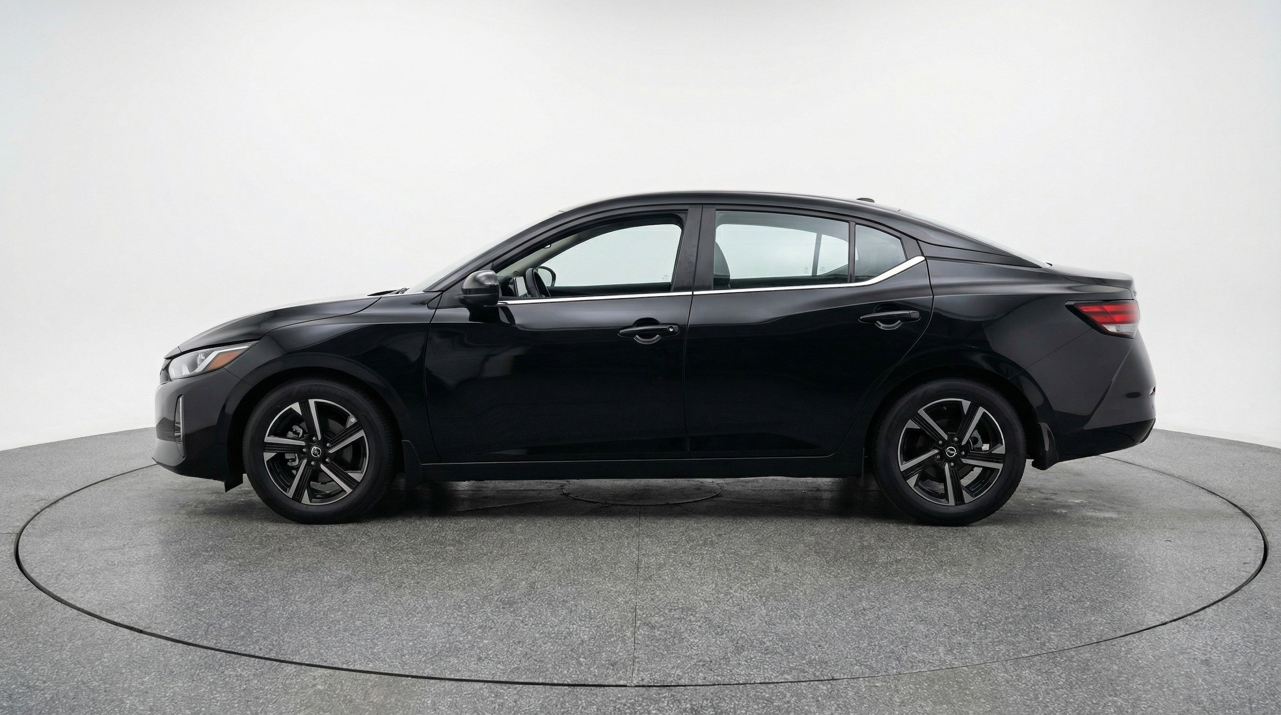 Thumbnail: 2025 Nissan Sentra - 5