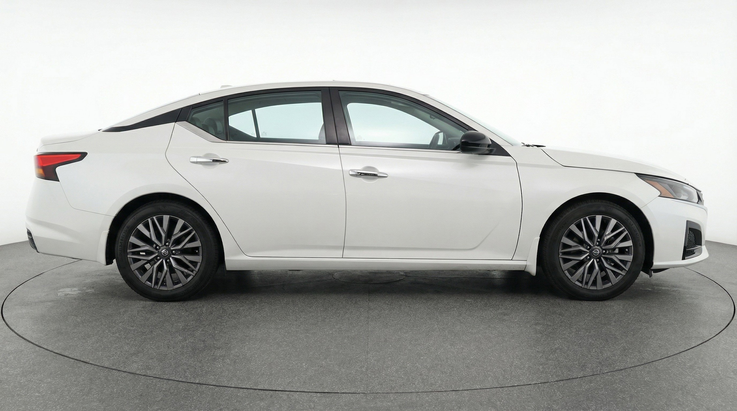 Thumbnail: 2025 Nissan Altima - 11