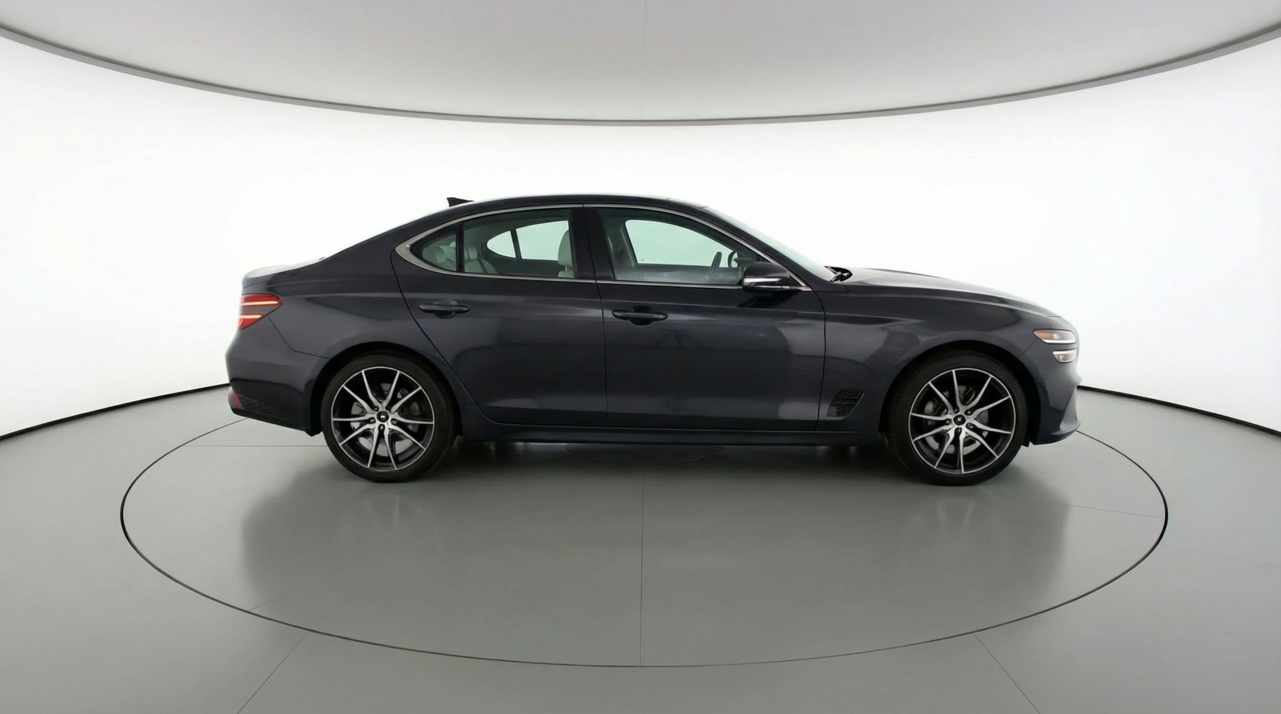 Thumbnail: 2025 Genesis G70 - 8