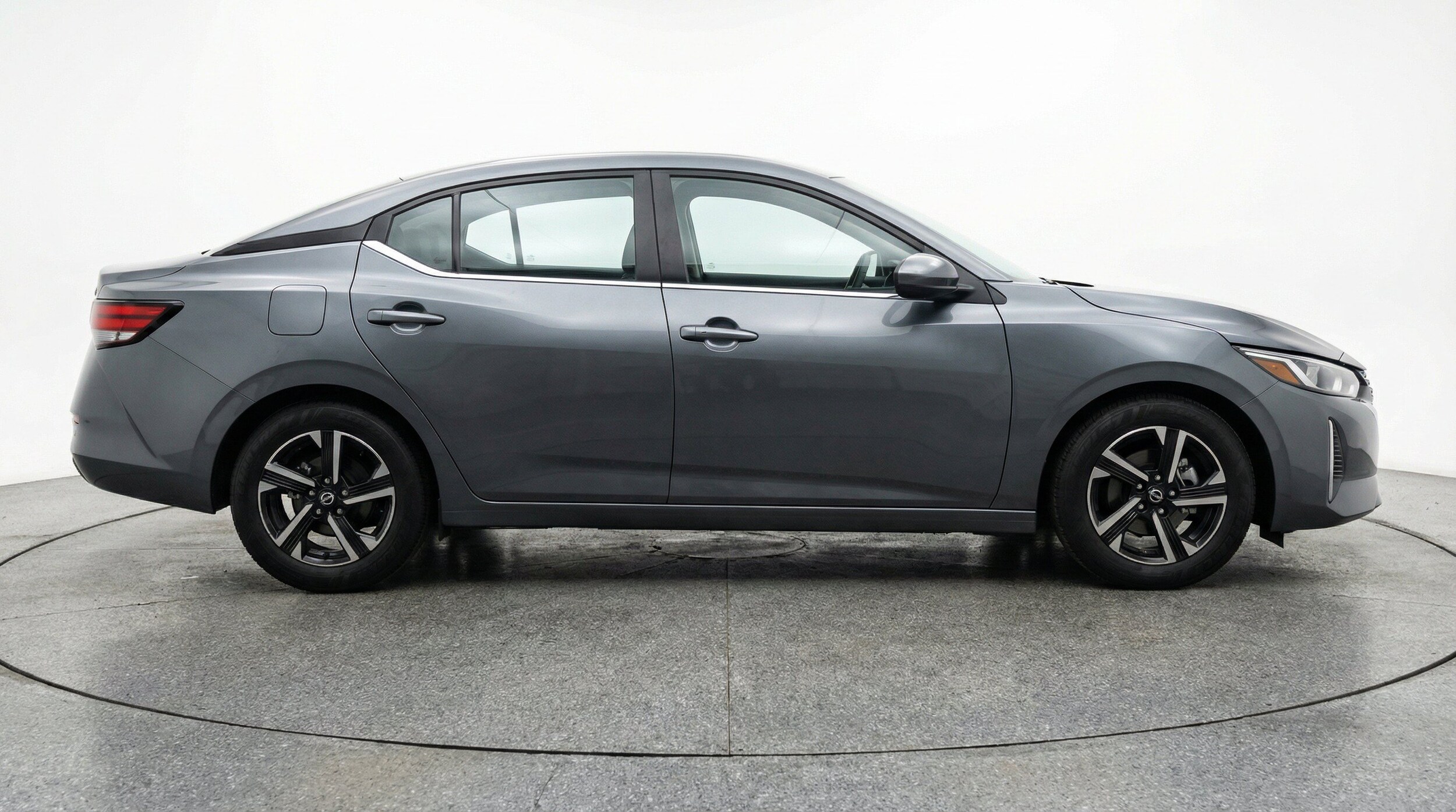 Thumbnail: 2025 Nissan Sentra - 10