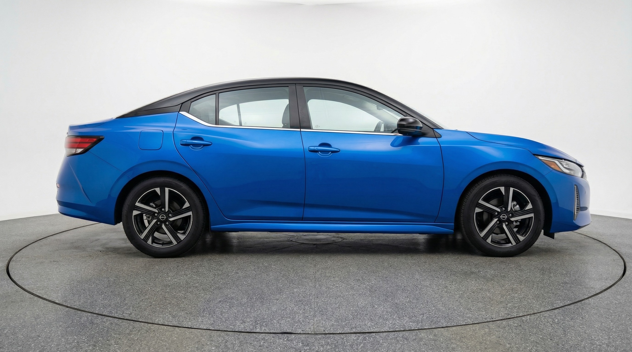 Thumbnail: 2025 Nissan Sentra - 8