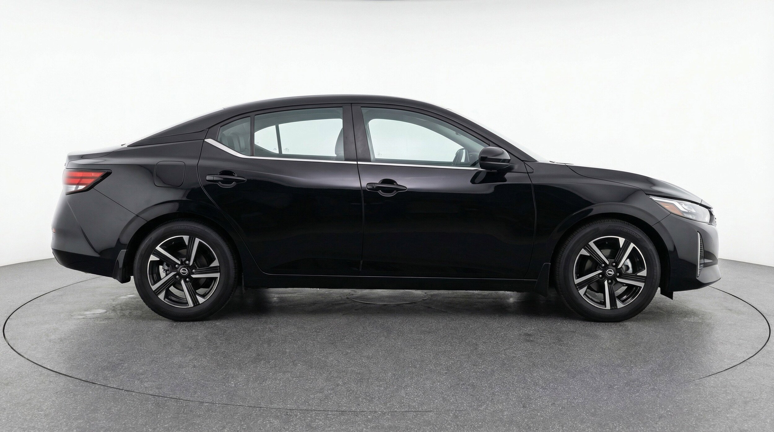 Thumbnail: 2025 Nissan Sentra - 11