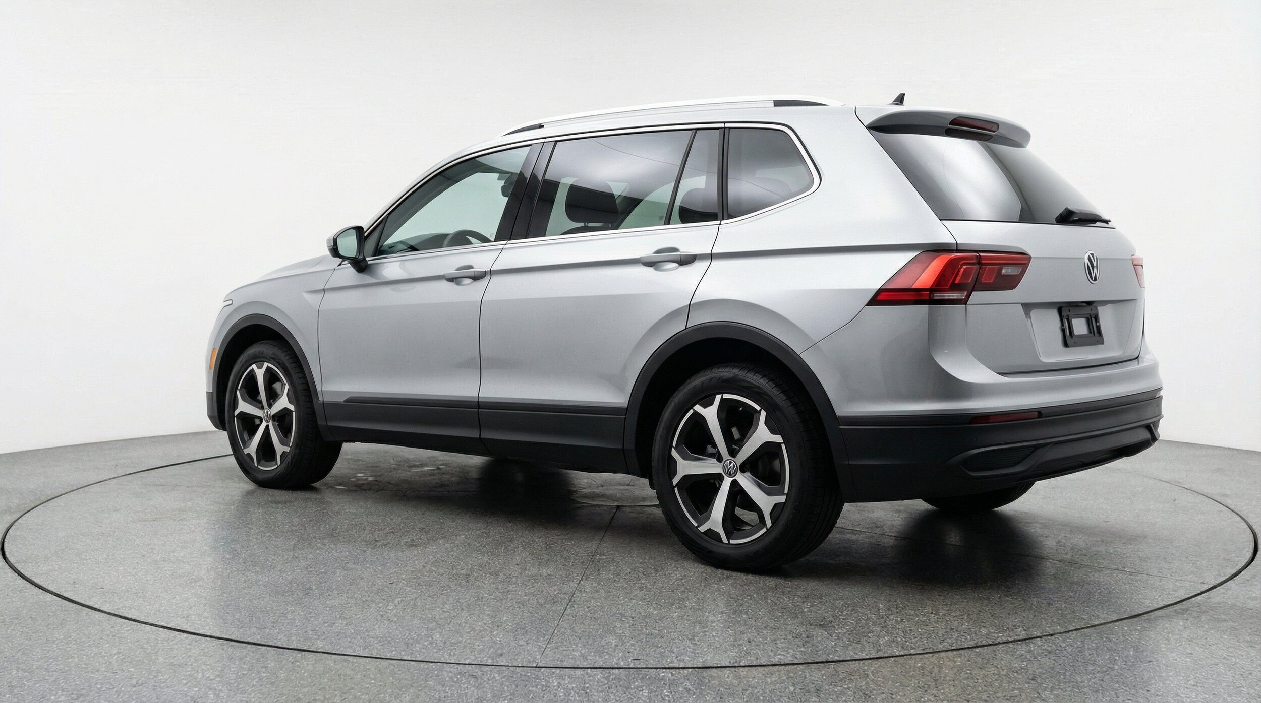 Thumbnail: 2026 Volkswagen Tiguan - 6