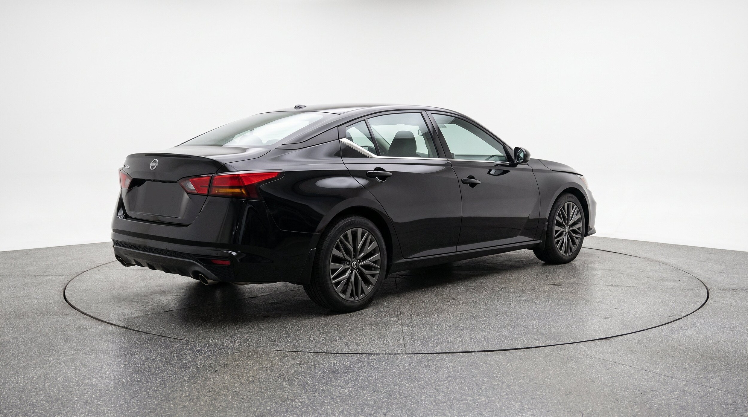 Thumbnail: 2025 Nissan Altima - 9