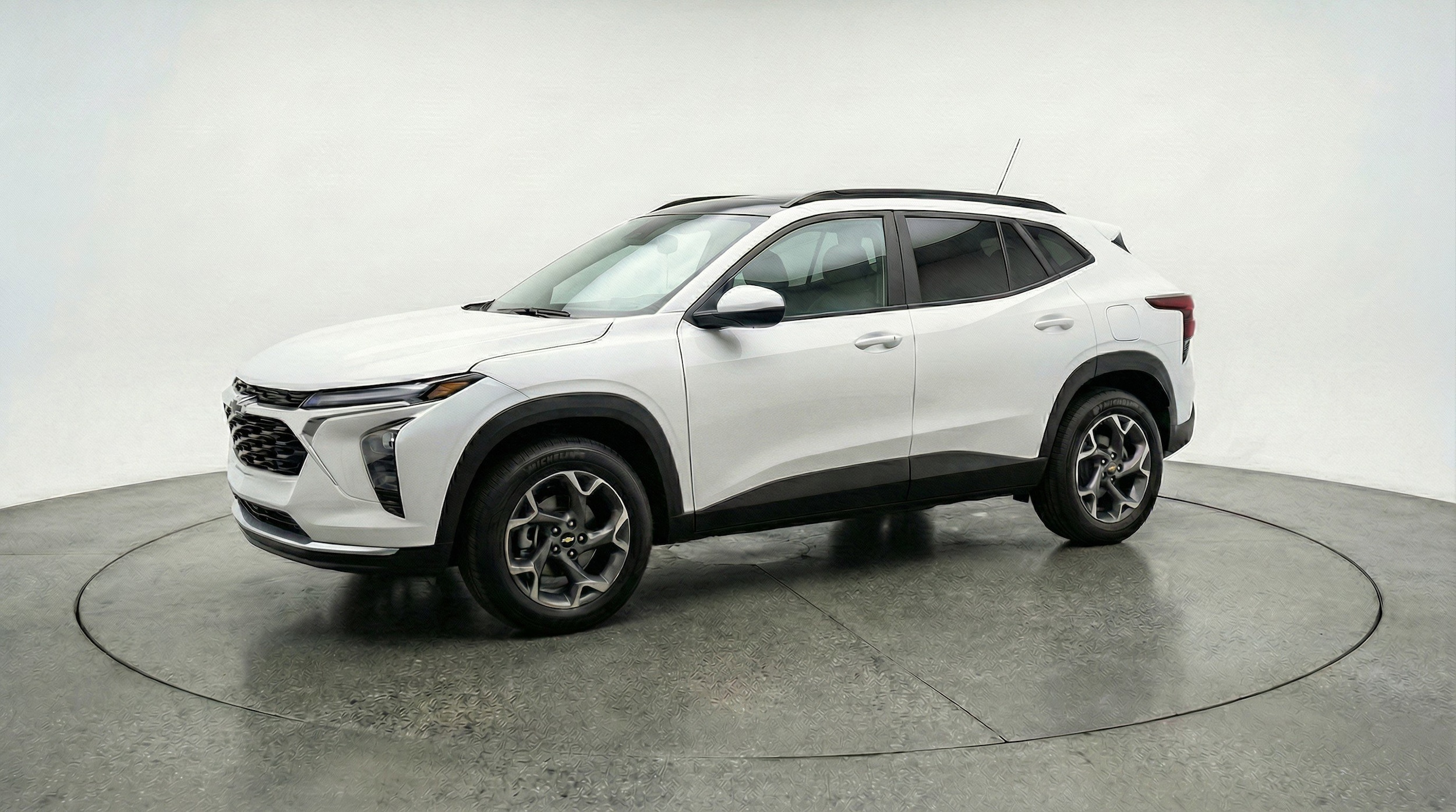 Thumbnail: 2025 Chevrolet Trax - 3