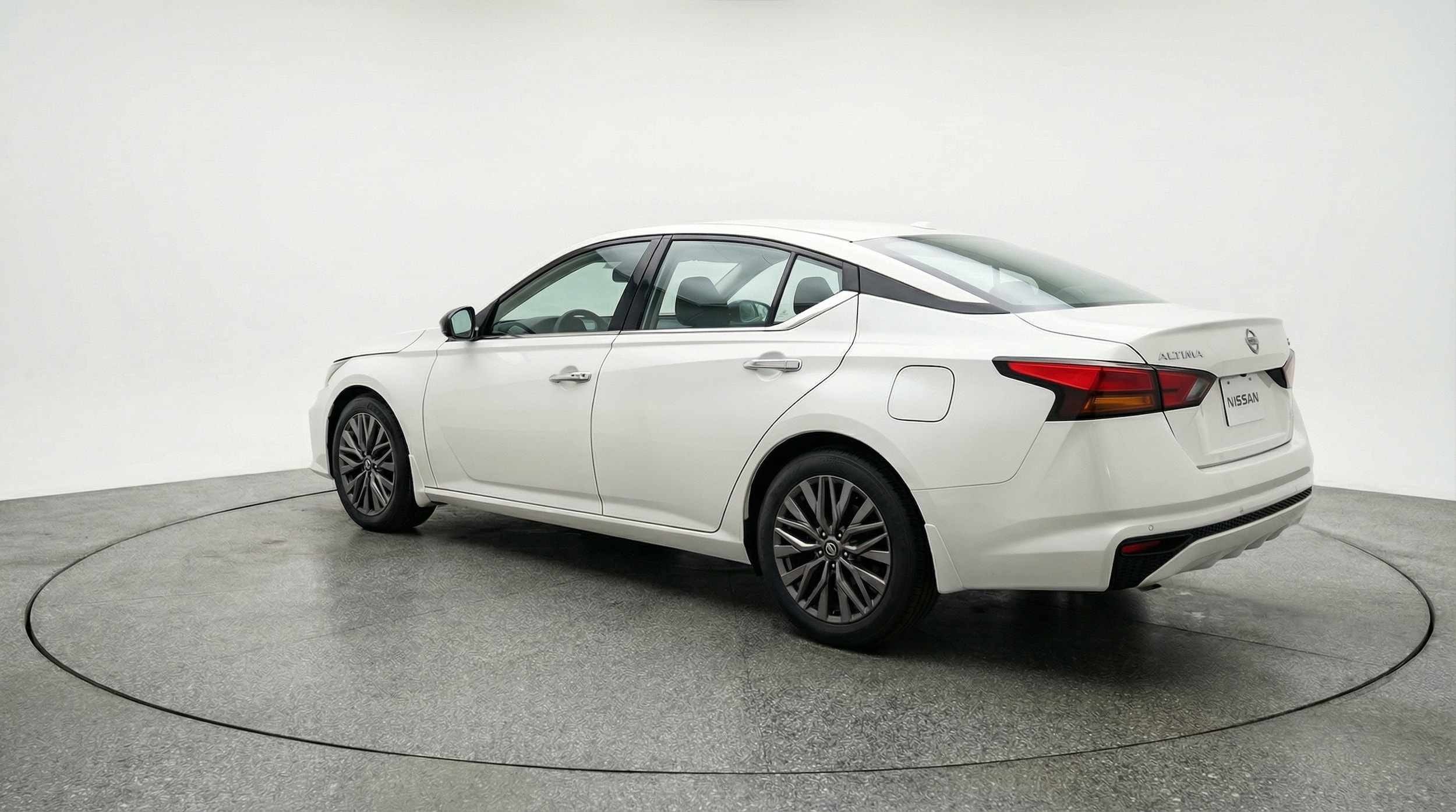 Thumbnail: 2025 Nissan Altima - 5