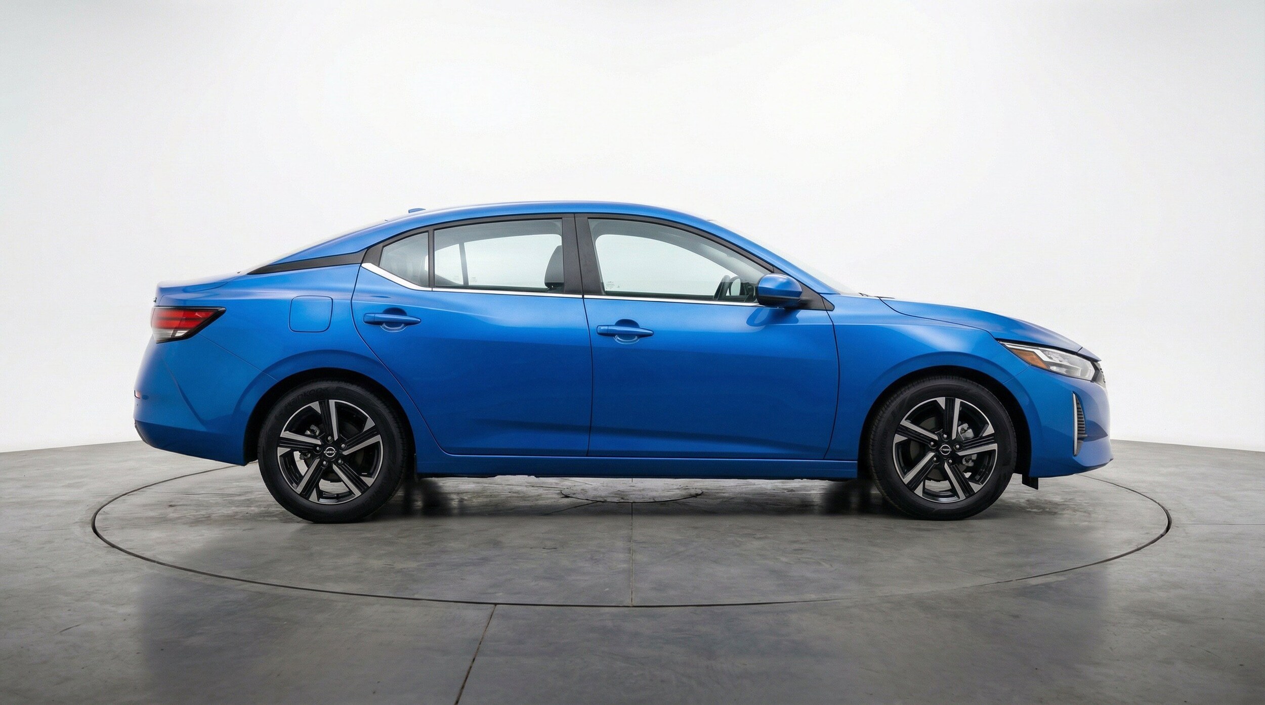 Thumbnail: 2025 Nissan Sentra - 11