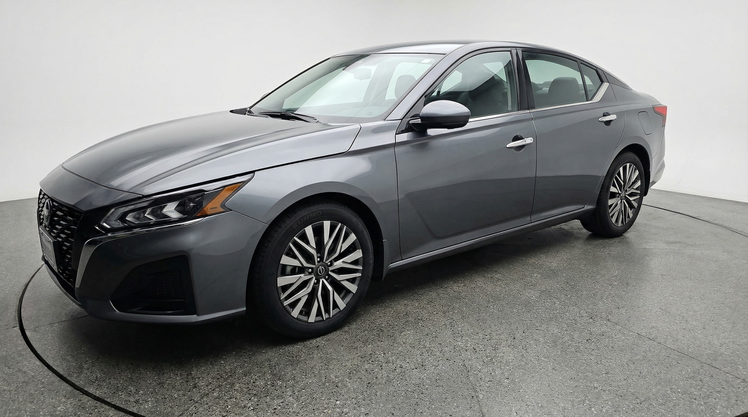 Thumbnail: 2025 Nissan Altima - 3