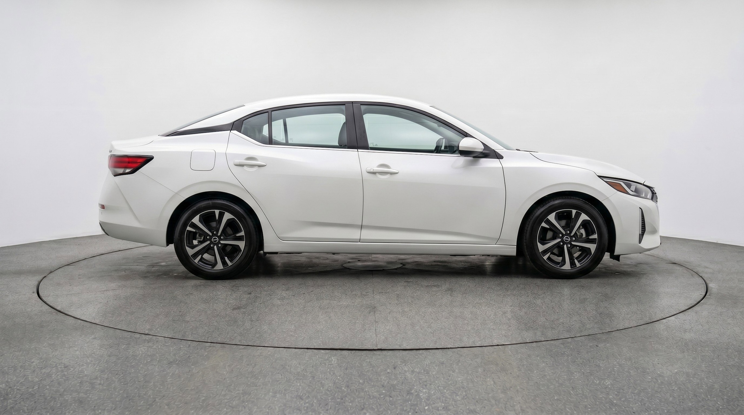 Thumbnail: 2025 Nissan Sentra - 11