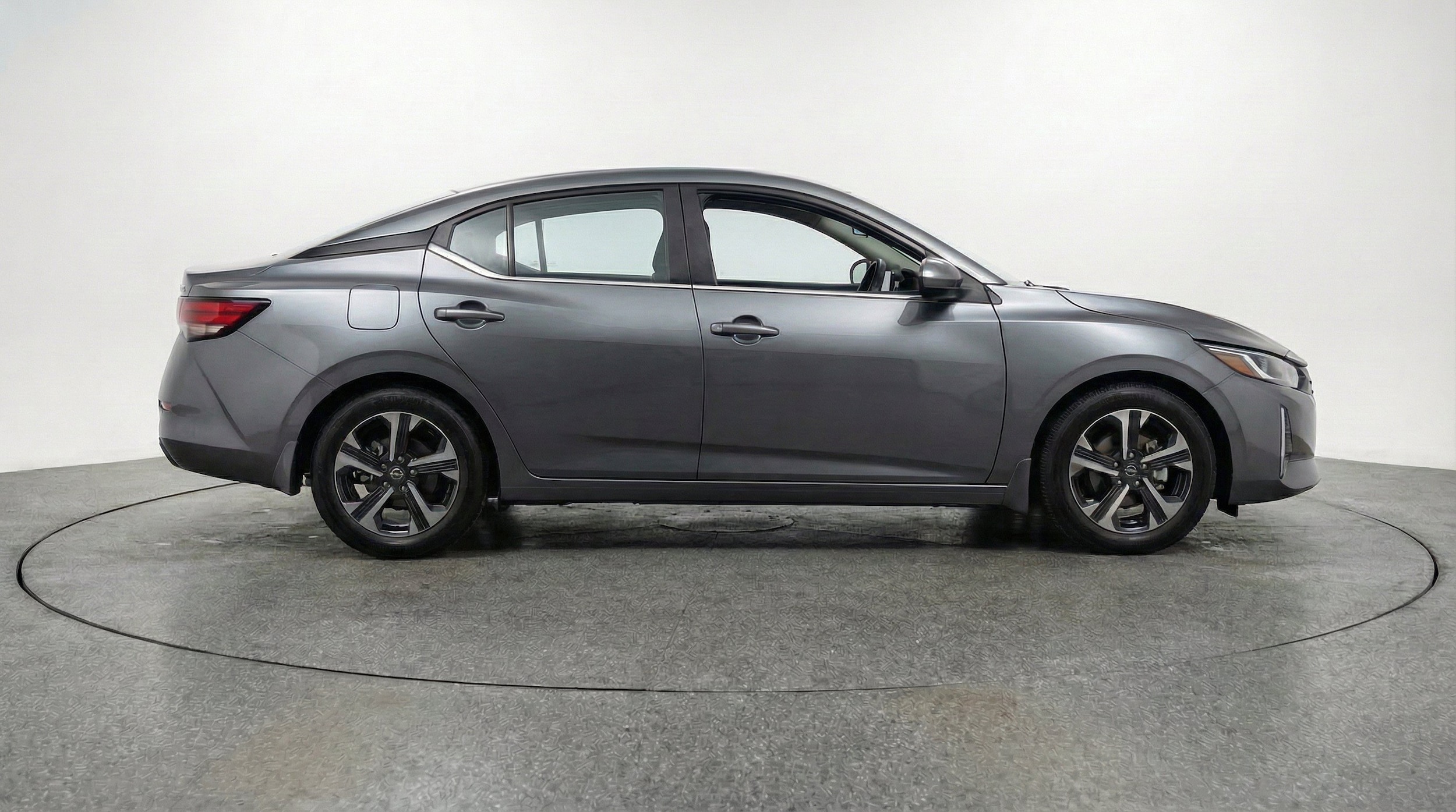 Thumbnail: 2025 Nissan Sentra - 11