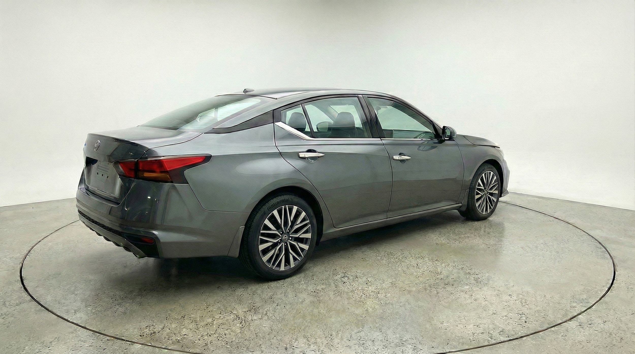 Thumbnail: 2025 Nissan Altima - 9