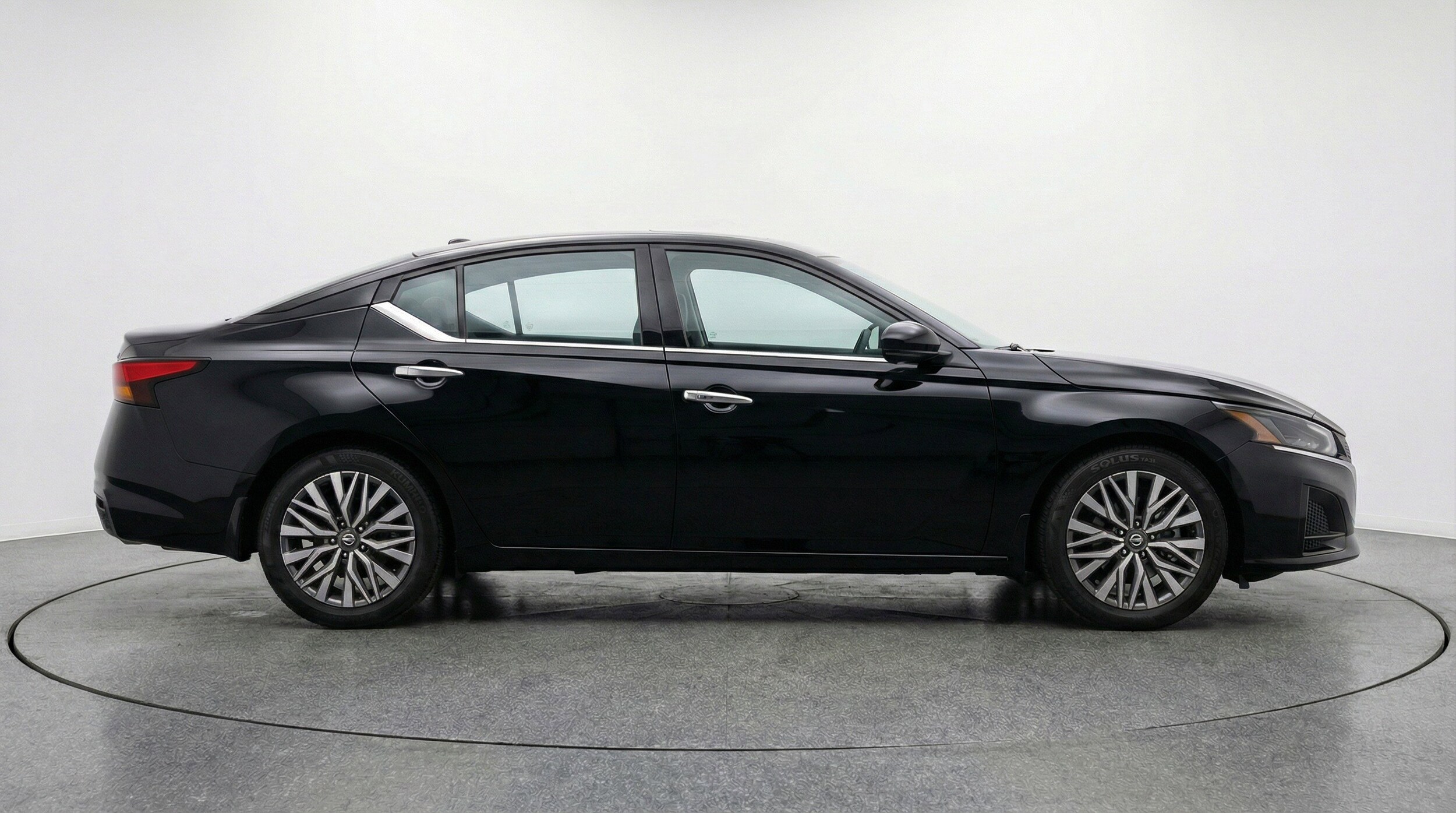 Thumbnail: 2025 Nissan Altima - 11