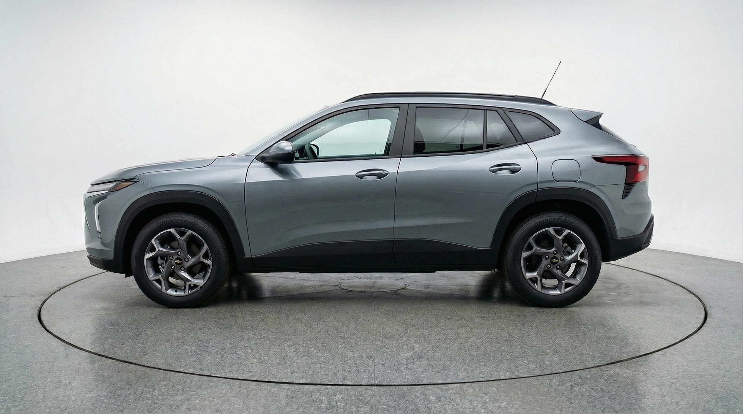 Thumbnail: 2025 Chevrolet Trax - 5