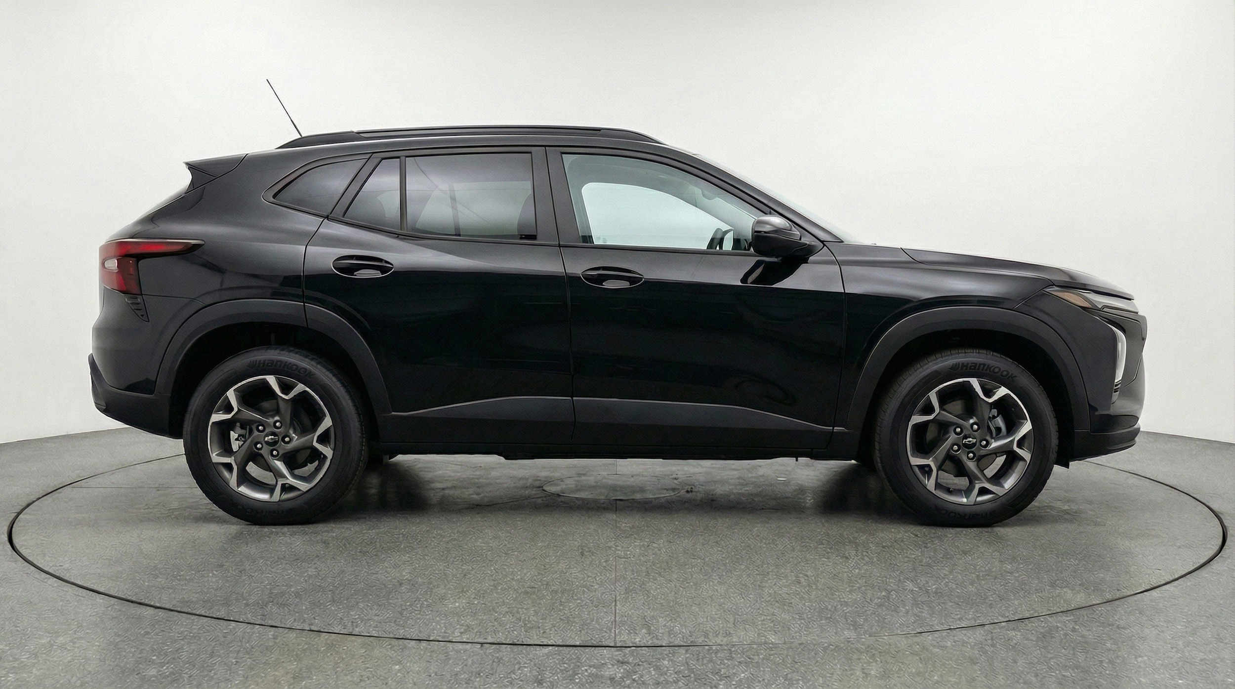 Thumbnail: 2025 Chevrolet Trax - 11