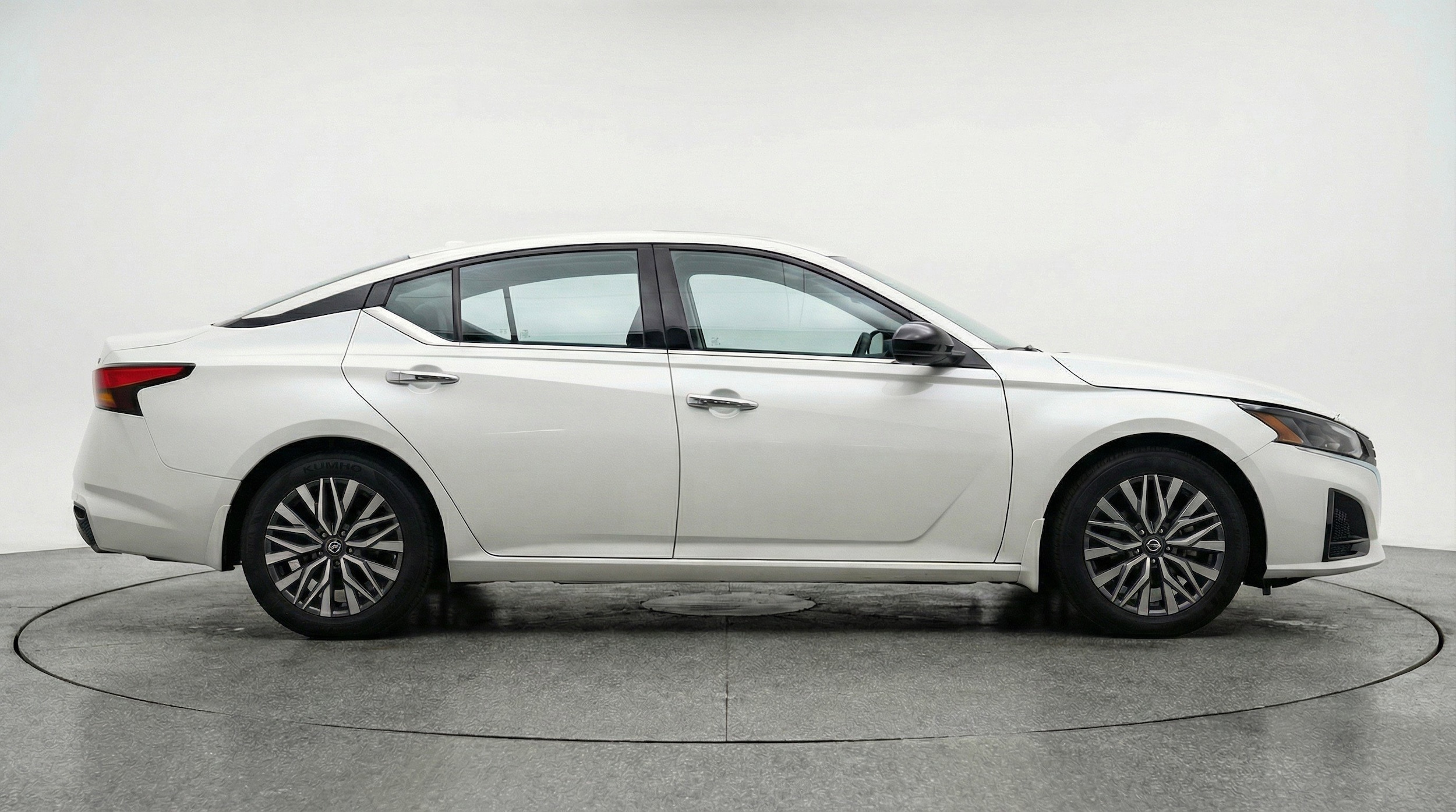 Thumbnail: 2025 Nissan Altima - 11