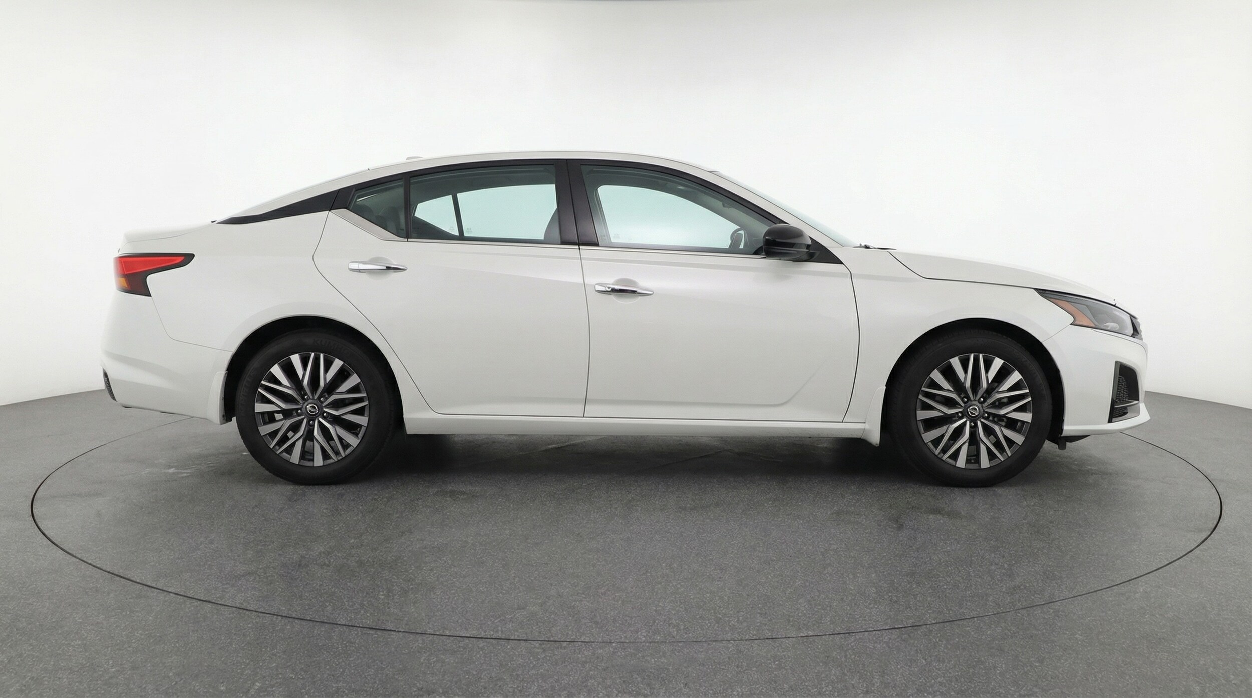 Thumbnail: 2025 Nissan Altima - 8