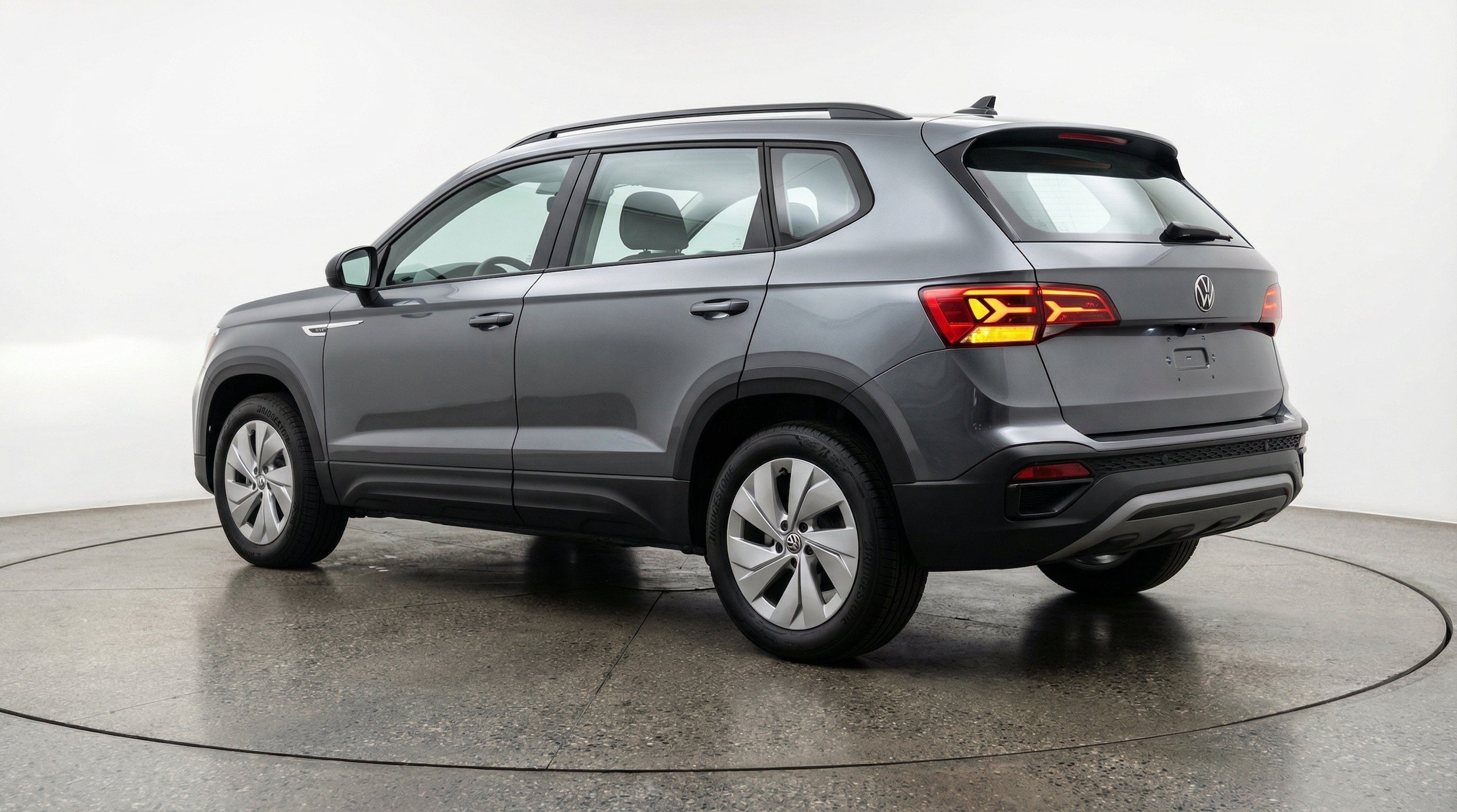 Thumbnail: 2026 Volkswagen Taos - 6