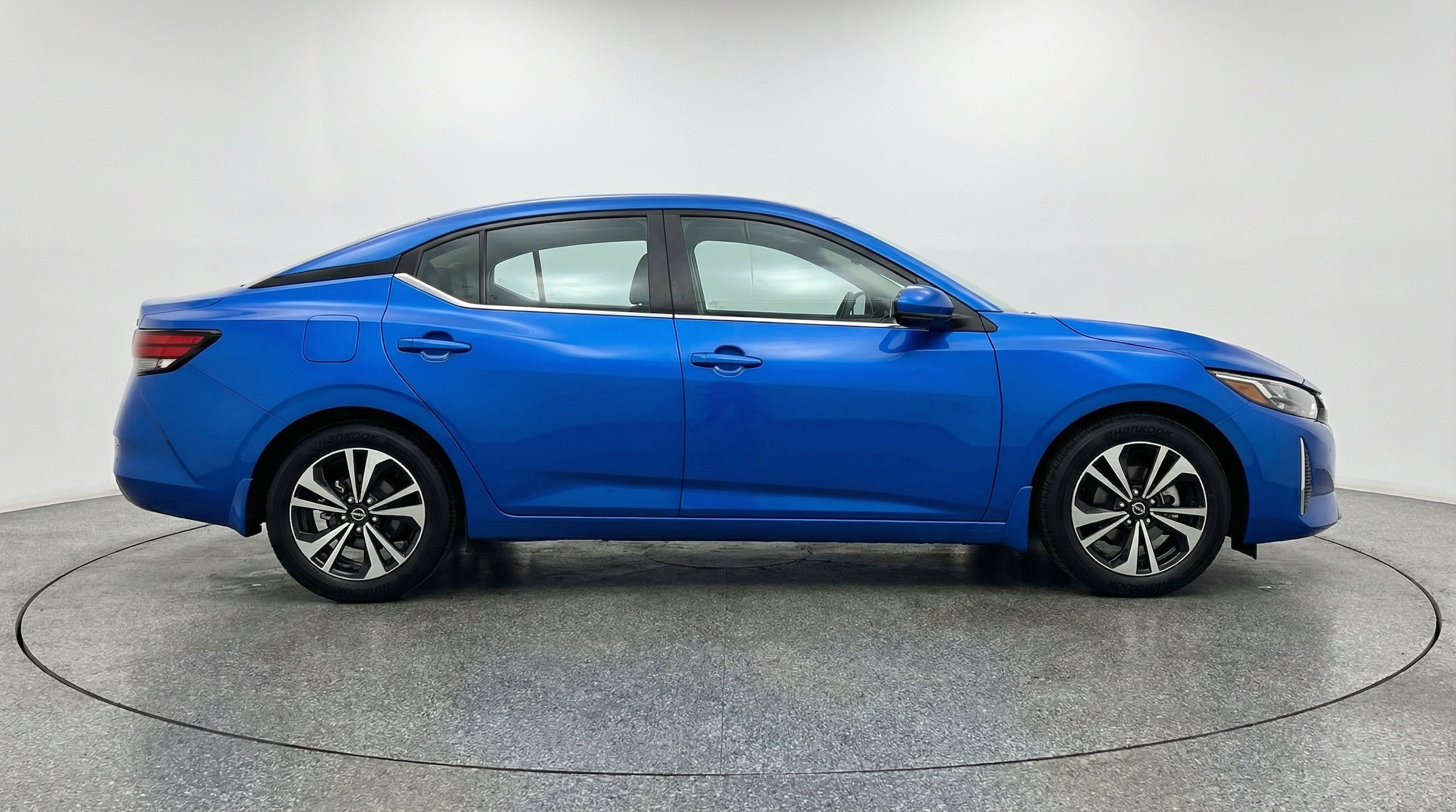 Thumbnail: 2025 Nissan Sentra - 11