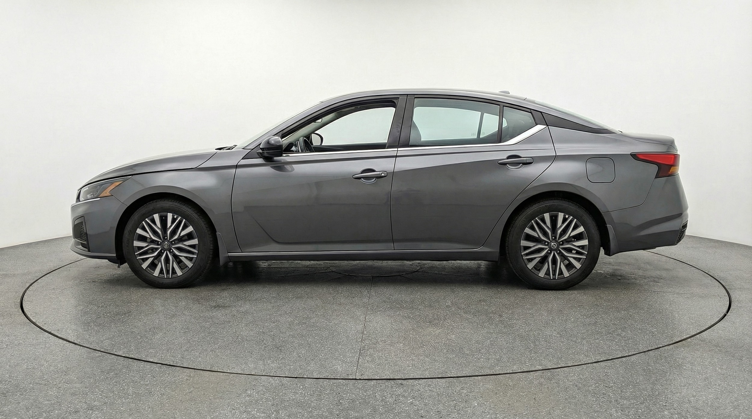 Thumbnail: 2025 Nissan Altima - 4