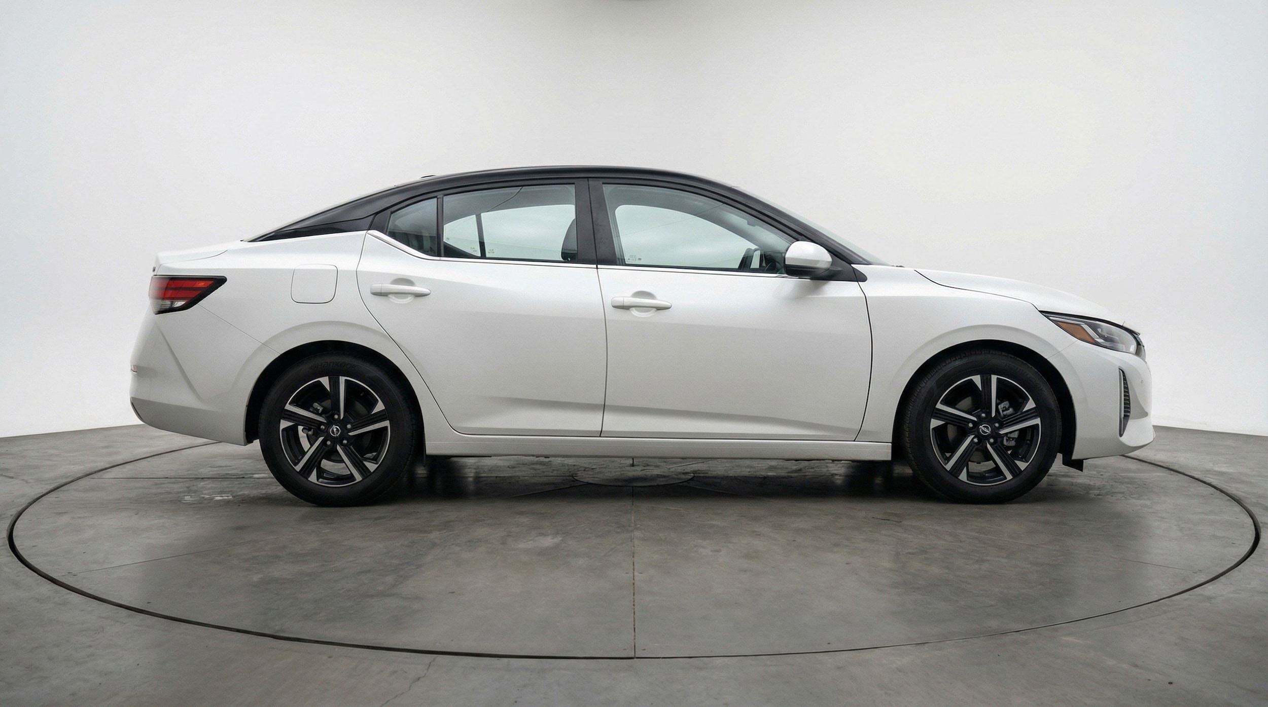 Thumbnail: 2025 Nissan Sentra - 11