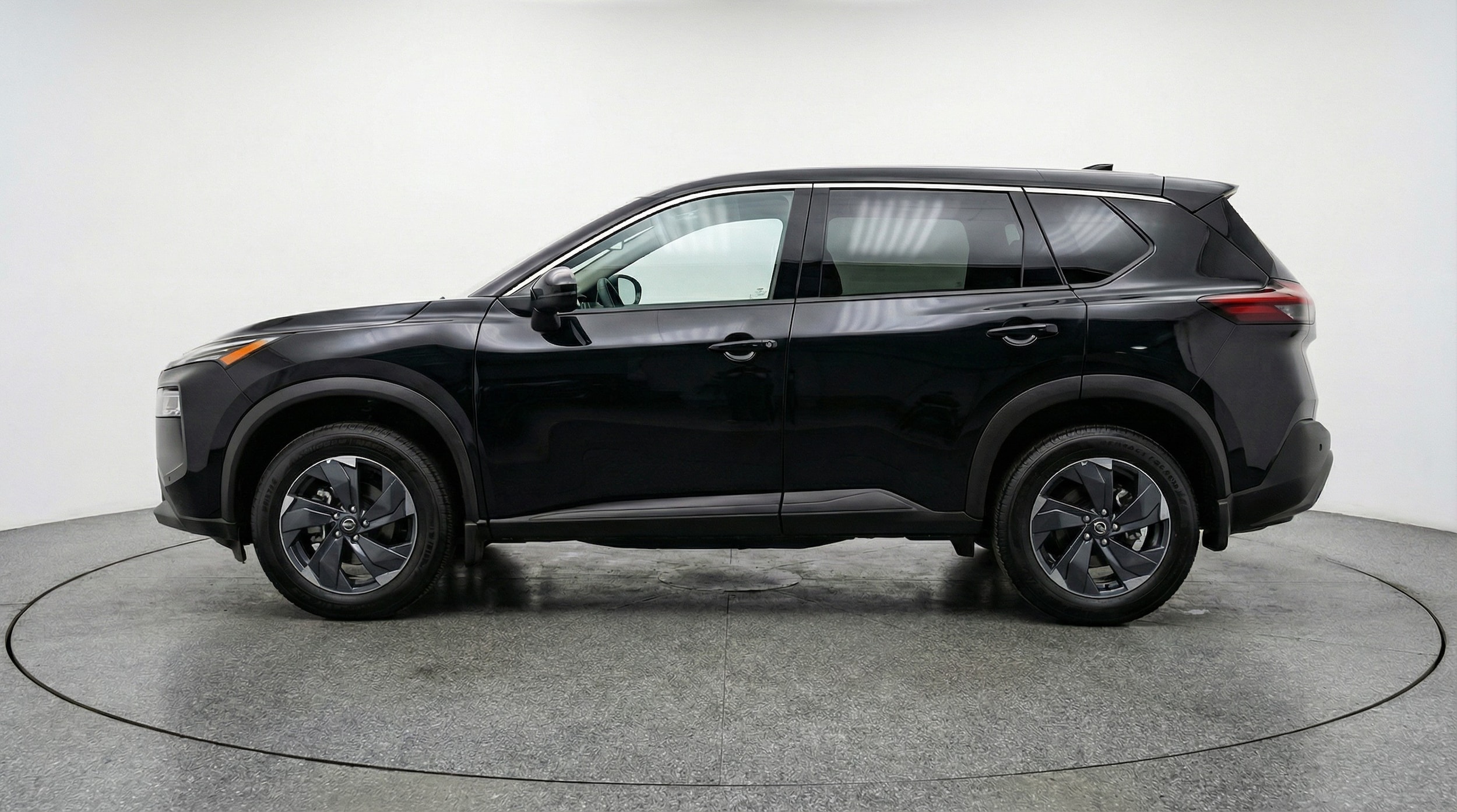 Thumbnail: 2025 Nissan Rogue - 4