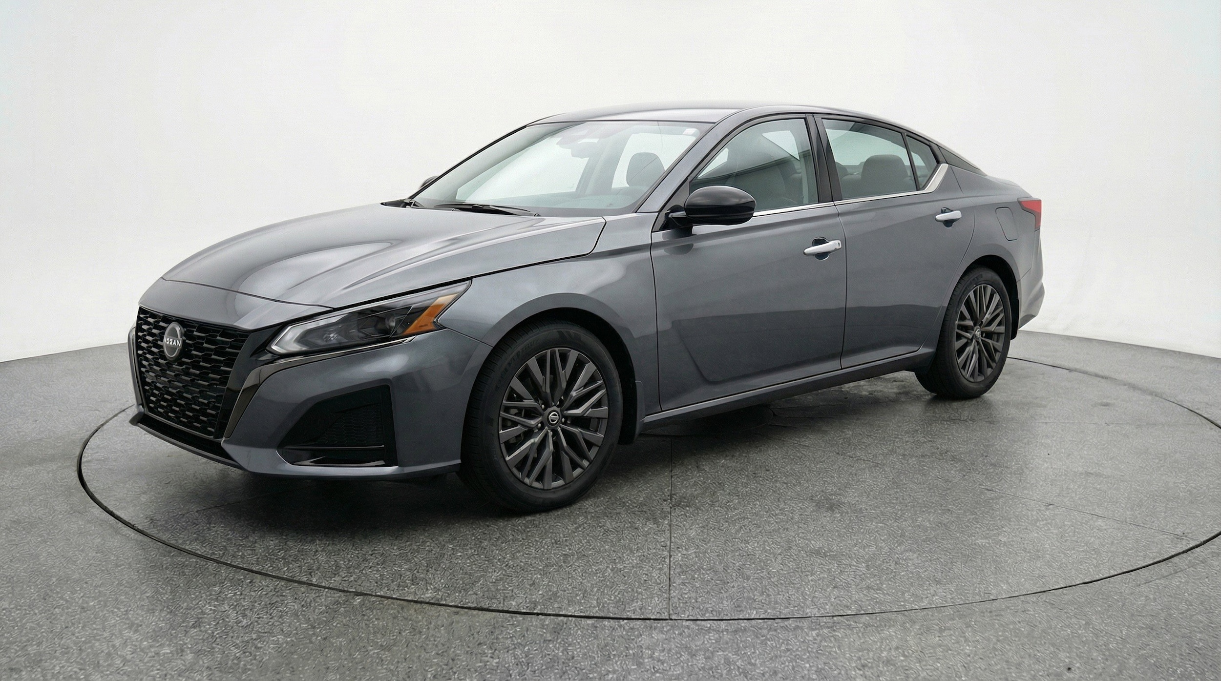 Thumbnail: 2025 Nissan Altima - 3