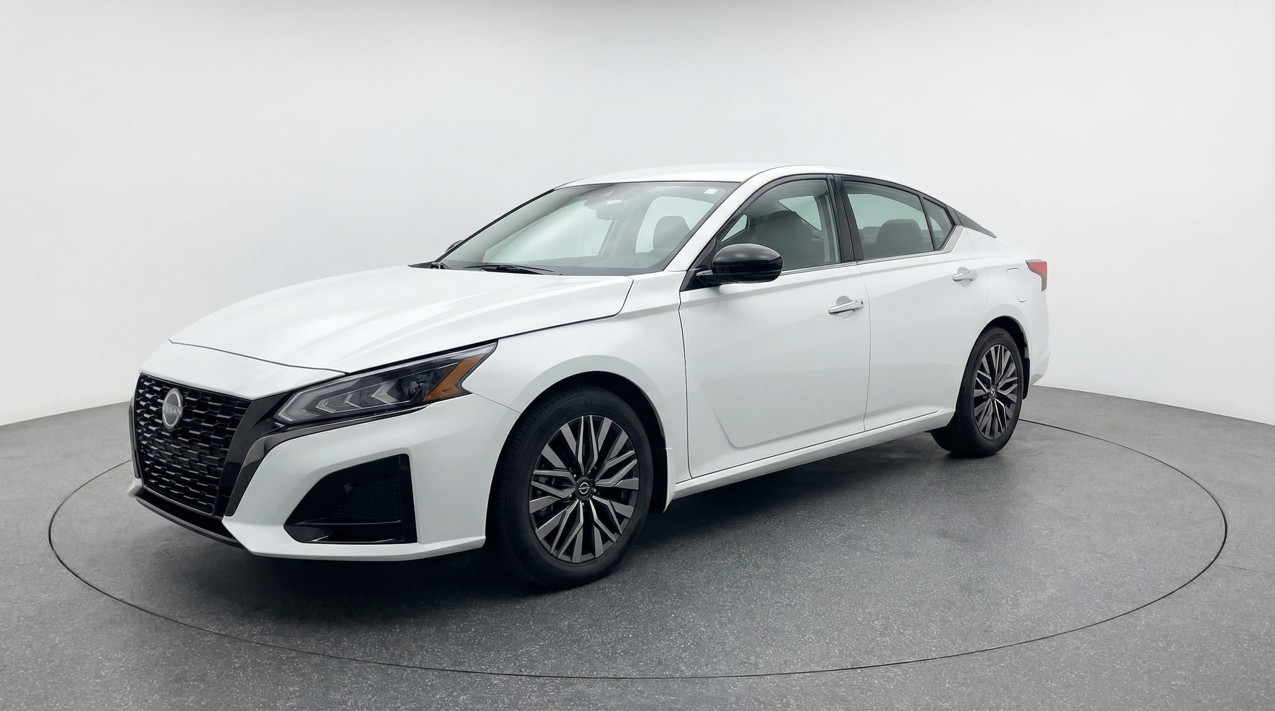 Thumbnail: 2025 Nissan Altima - 3