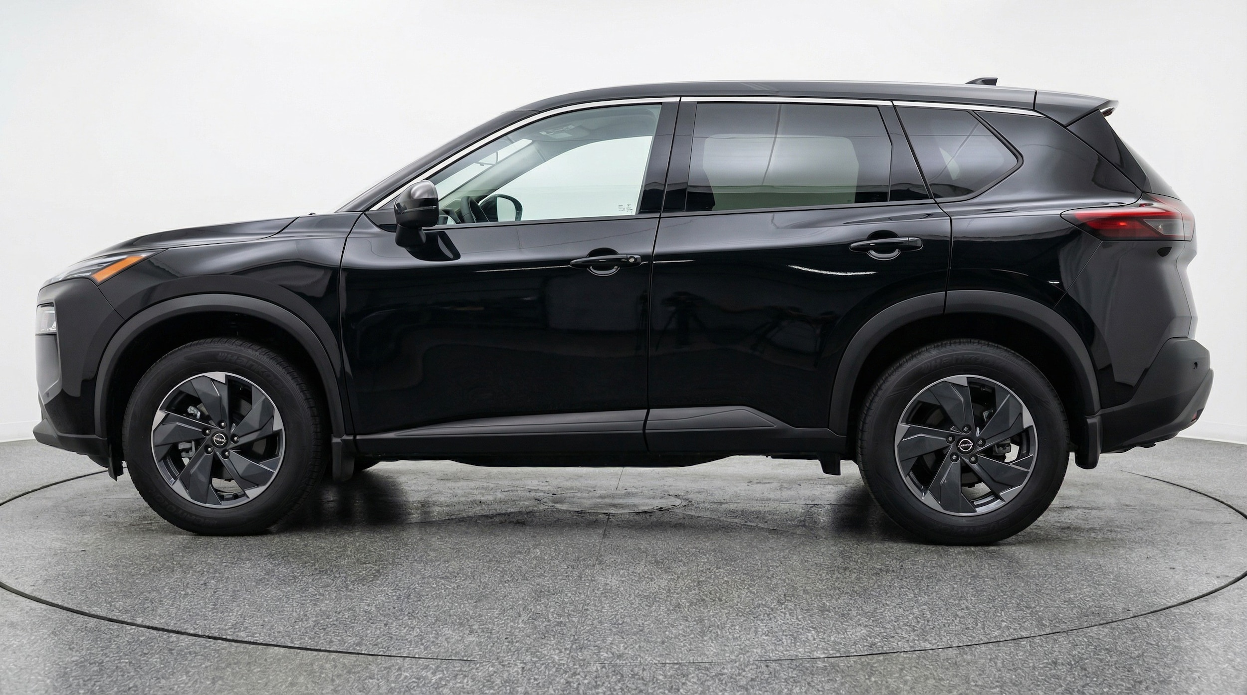 Thumbnail: 2025 Nissan Rogue - 4