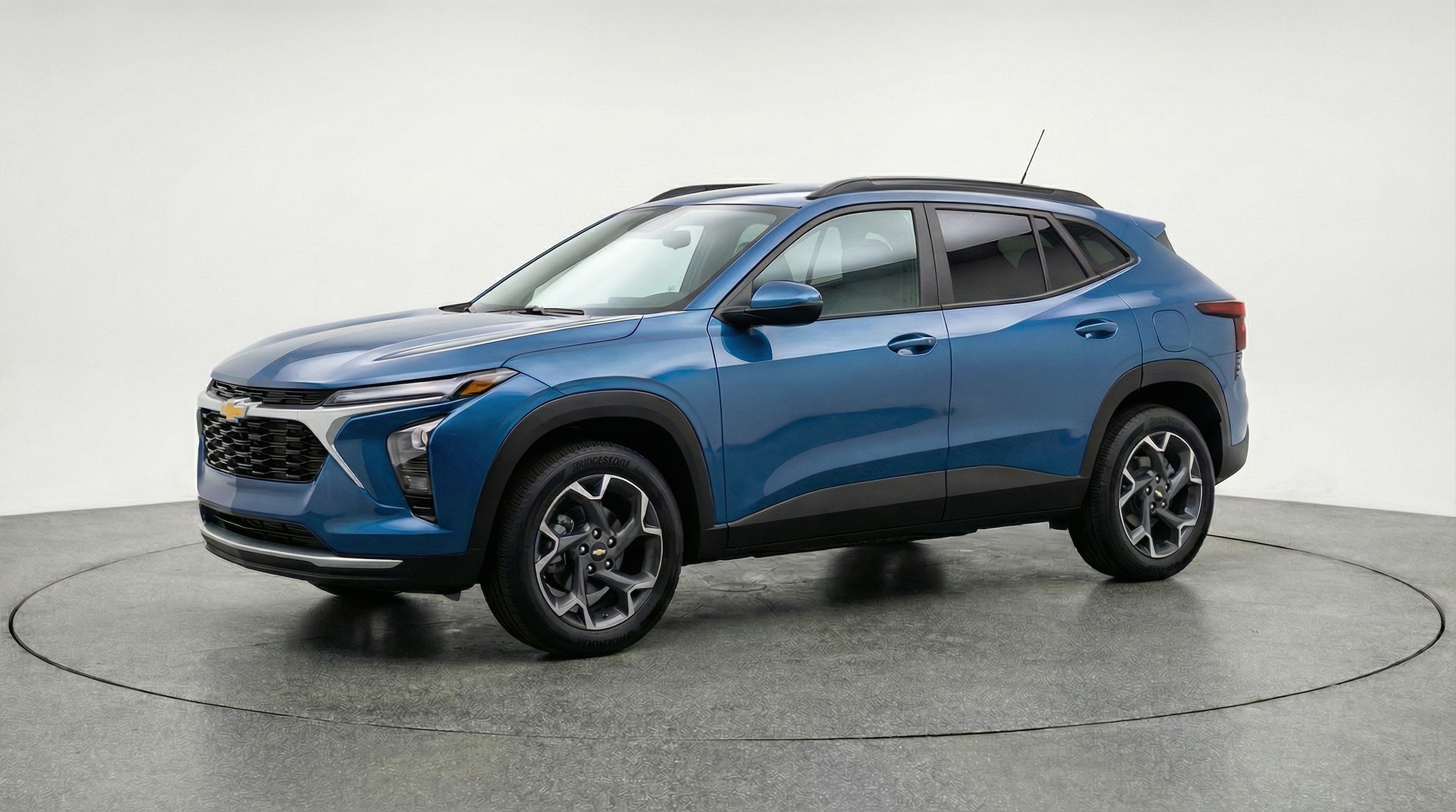 Thumbnail: 2025 Chevrolet Trax - 3