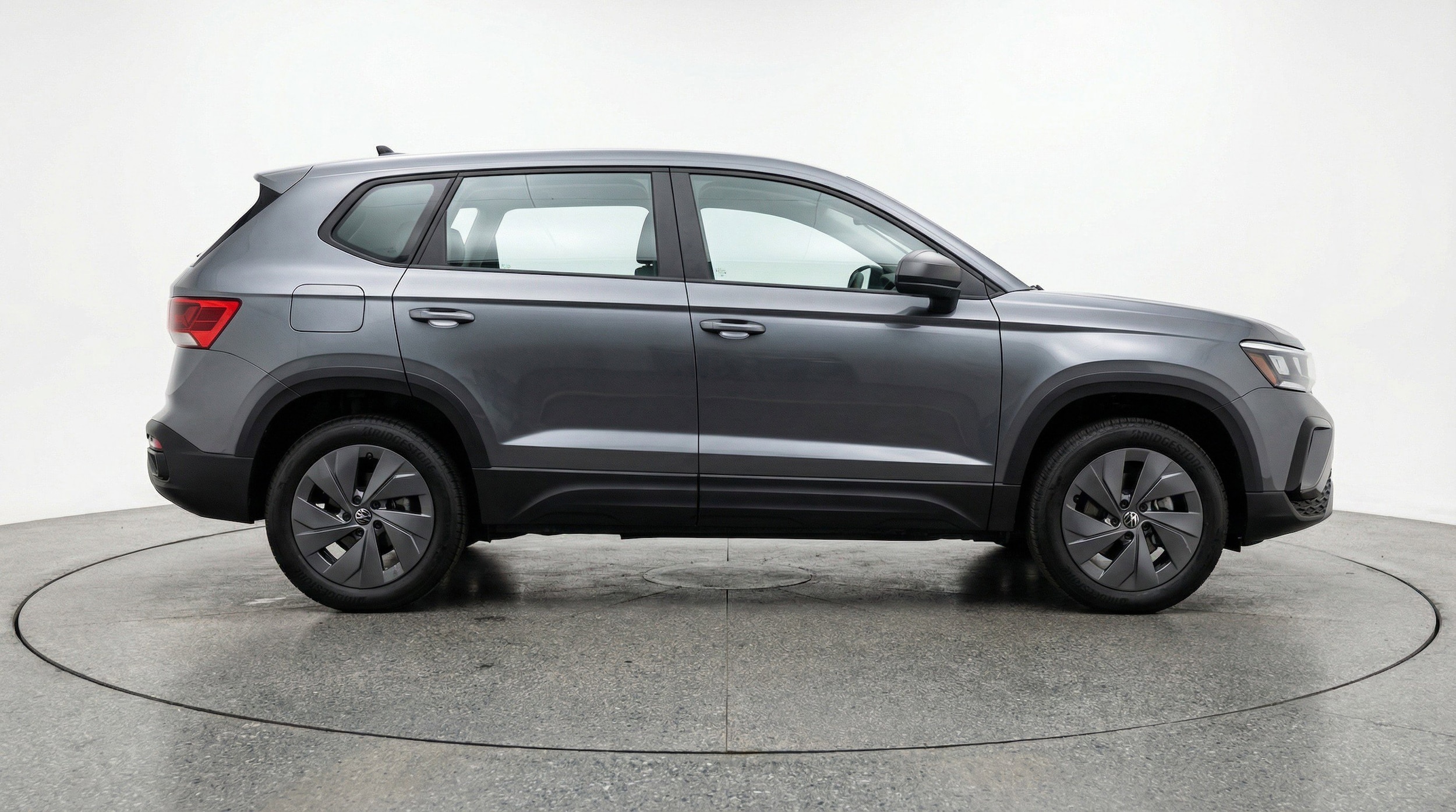 Thumbnail: 2025 Volkswagen Taos - 11