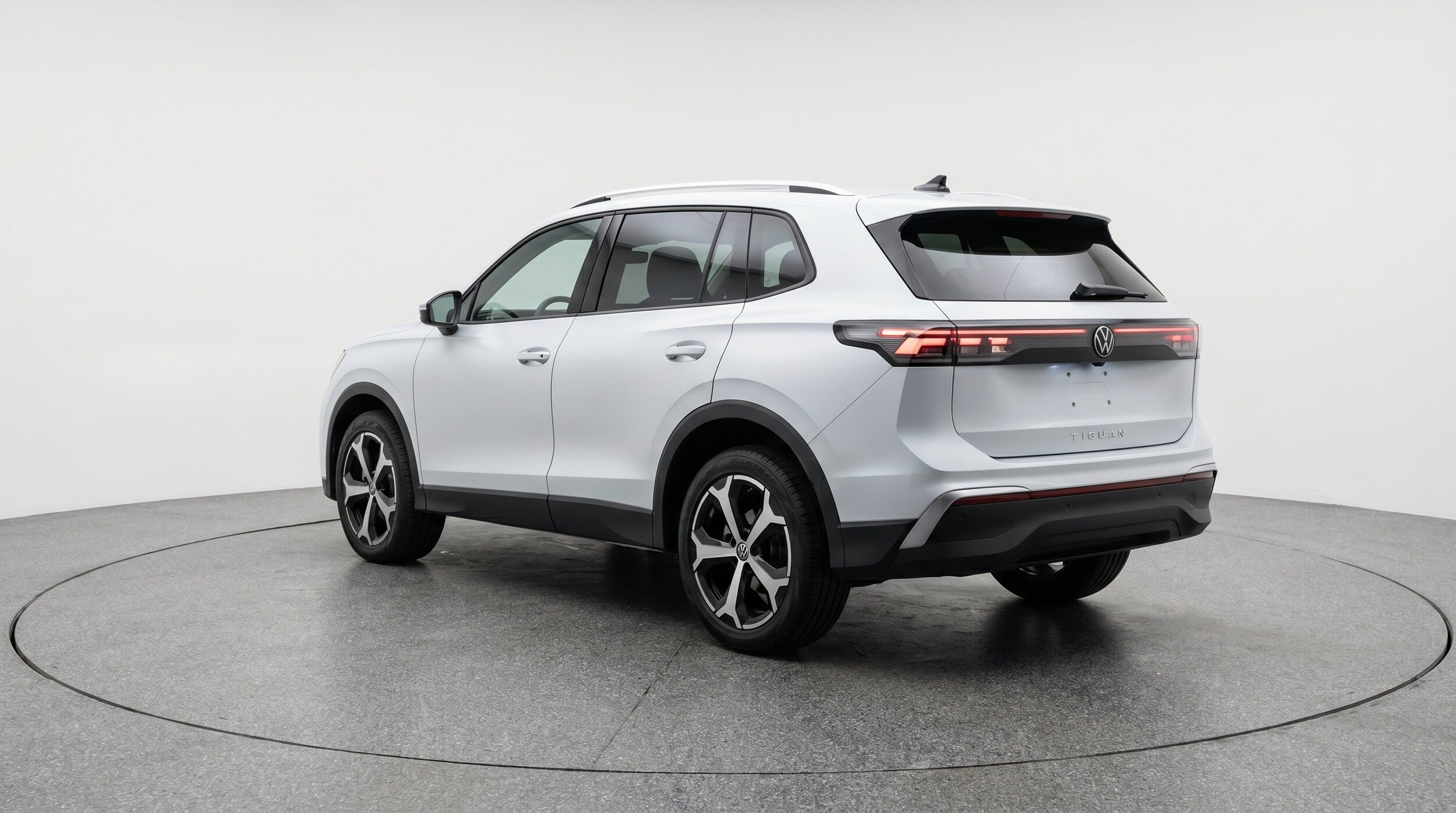 Thumbnail: 2026 Volkswagen Tiguan - 6