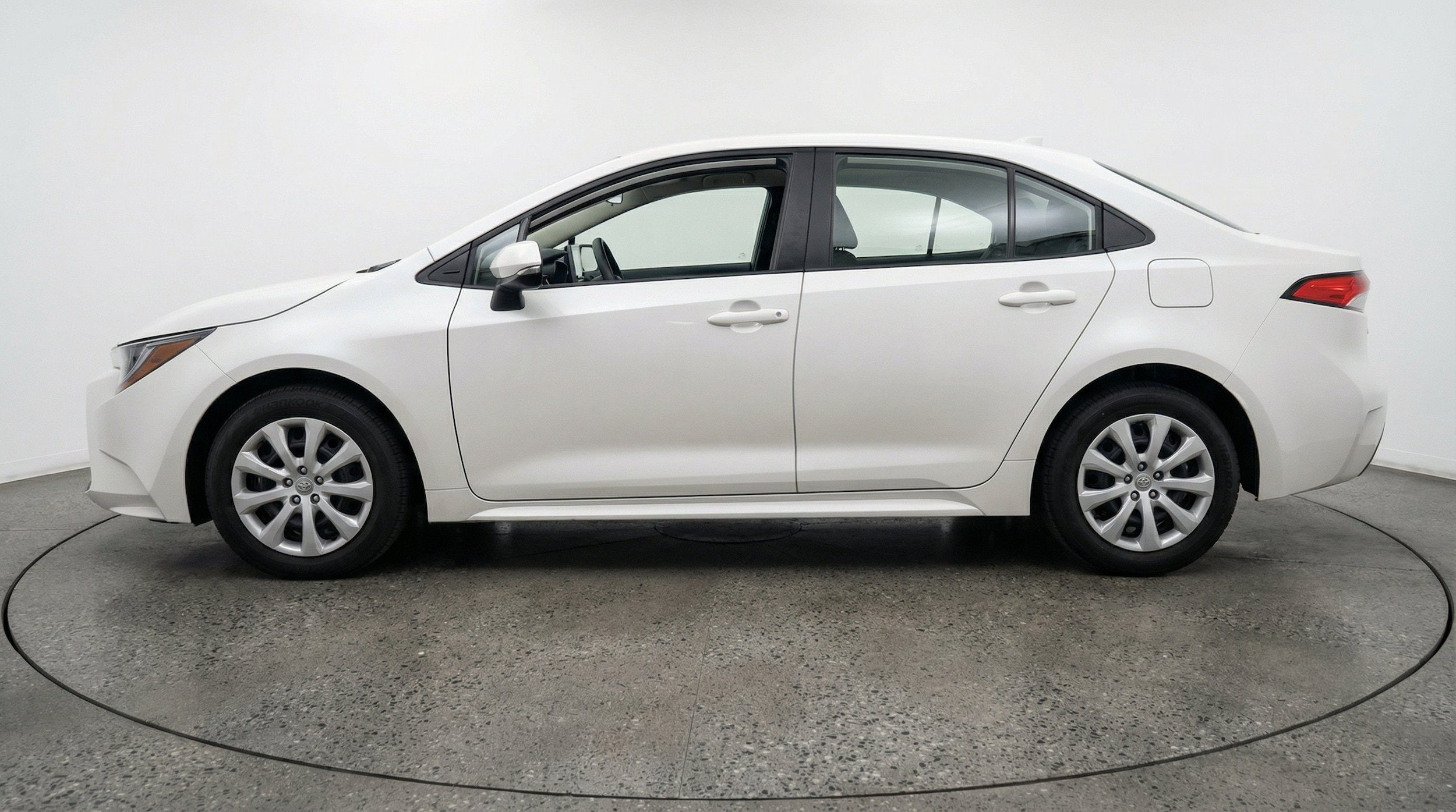 Thumbnail: 2025 Toyota Corolla - 5