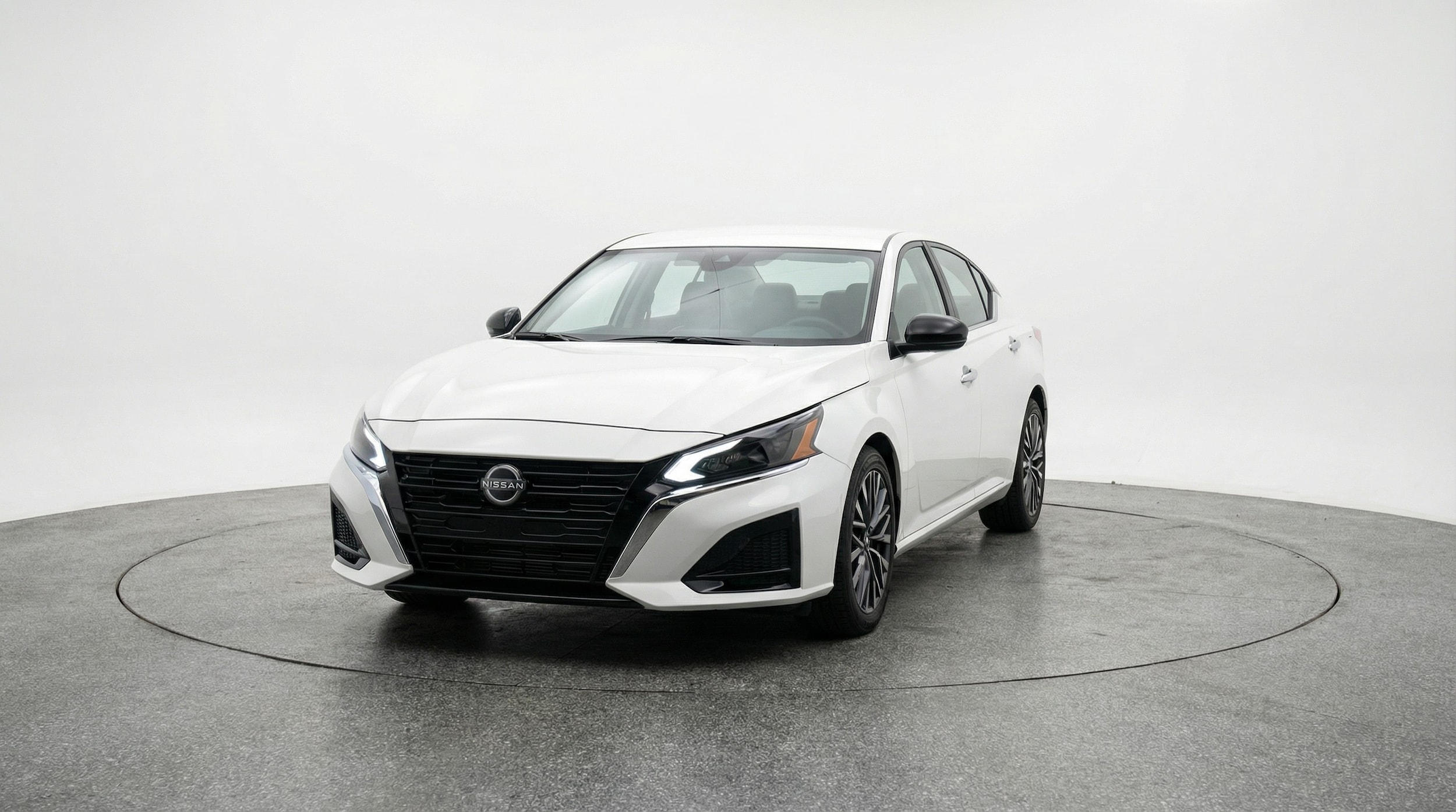 Thumbnail: 2025 Nissan Altima - 2