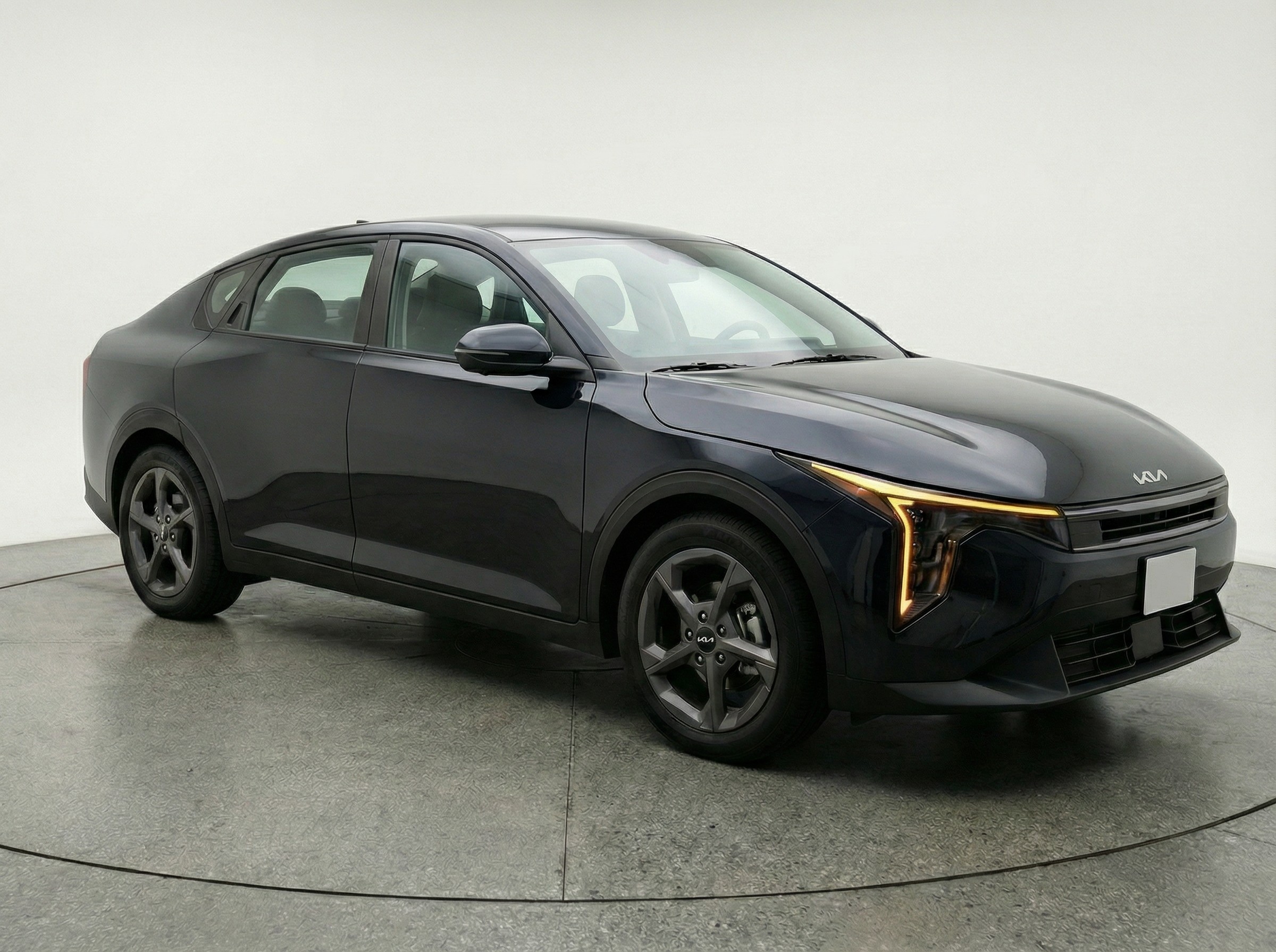 Thumbnail: 2025 Kia K4 - 1