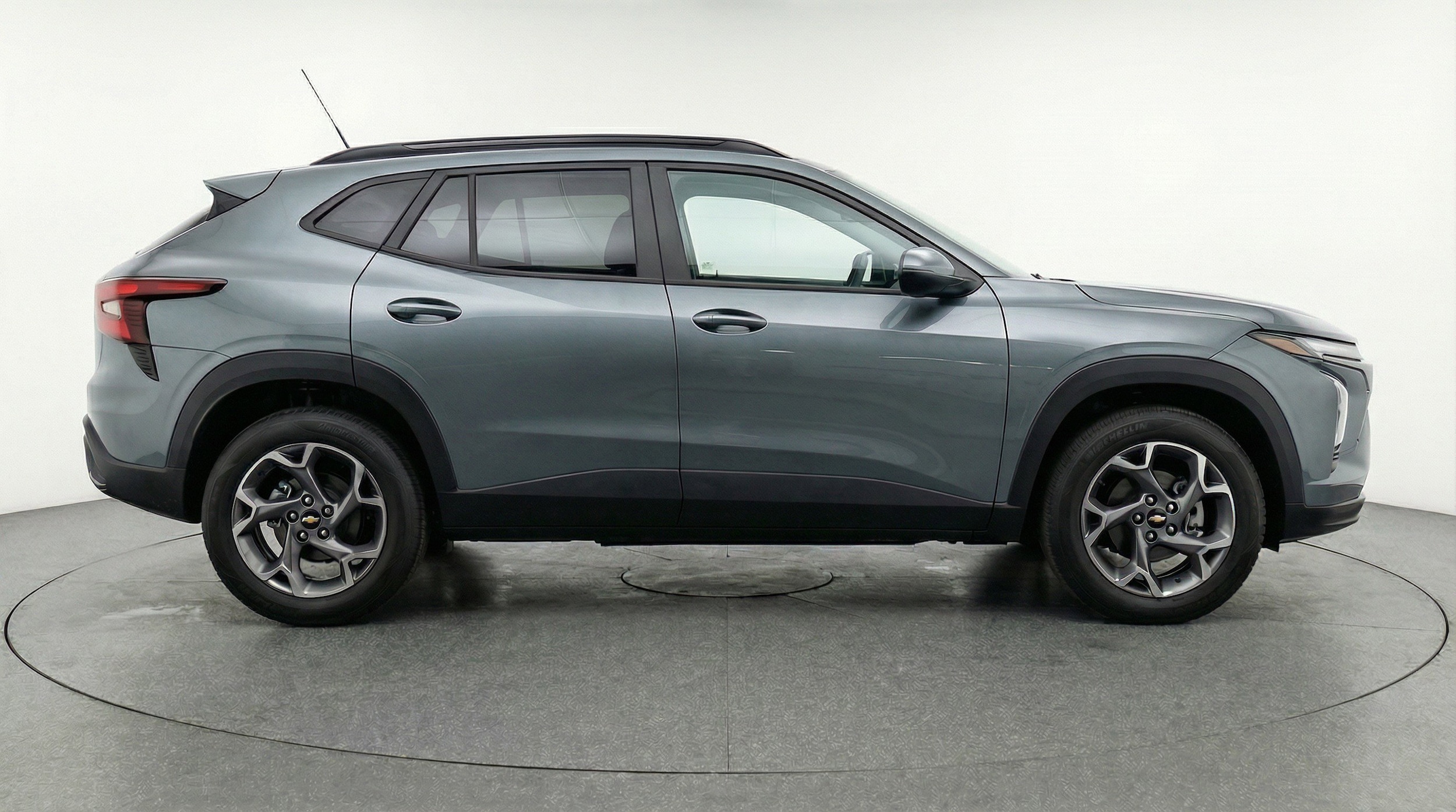 Thumbnail: 2025 Chevrolet Trax - 11