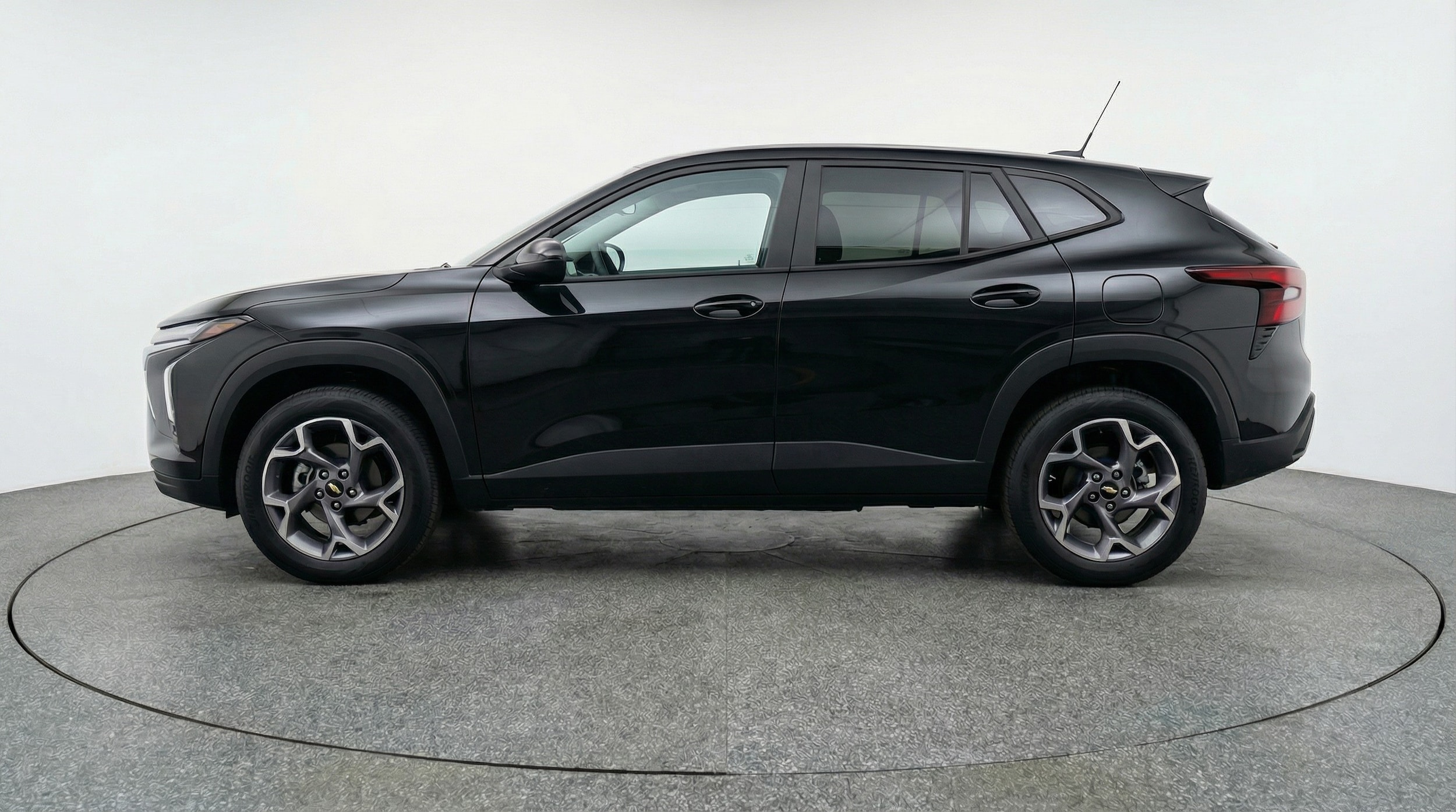 Thumbnail: 2025 Chevrolet Trax - 4