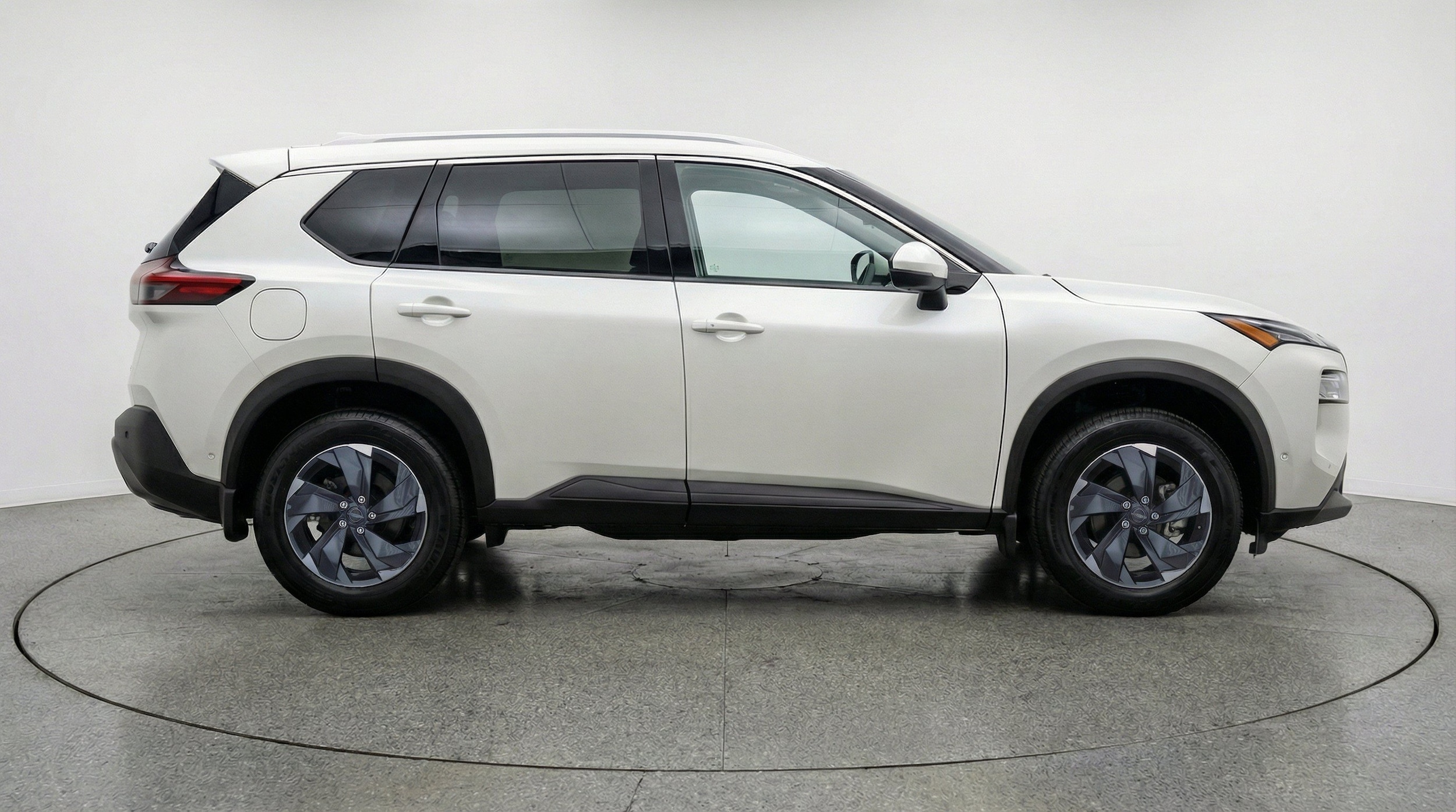 Thumbnail: 2025 Nissan Rogue - 11