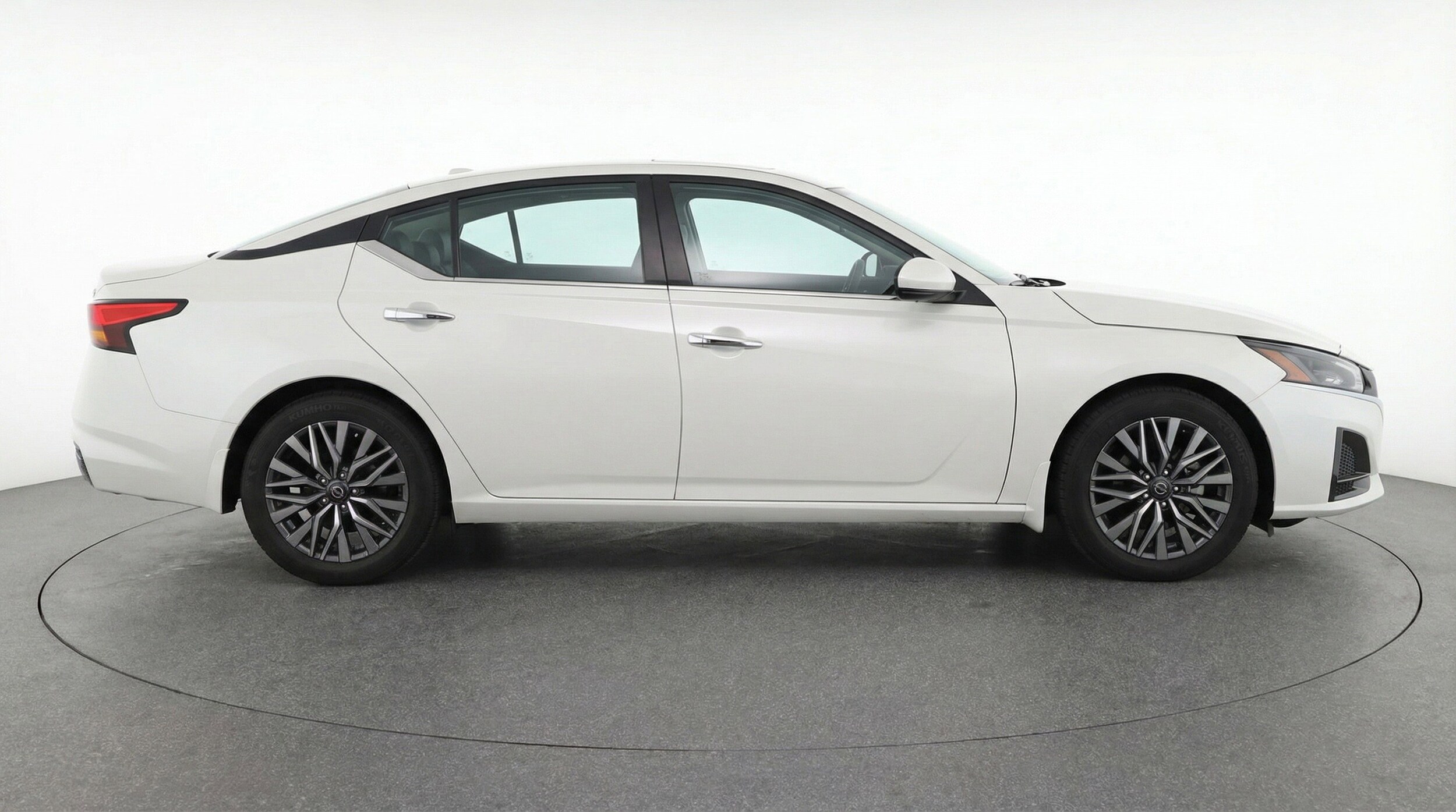 Thumbnail: 2025 Nissan Altima - 11