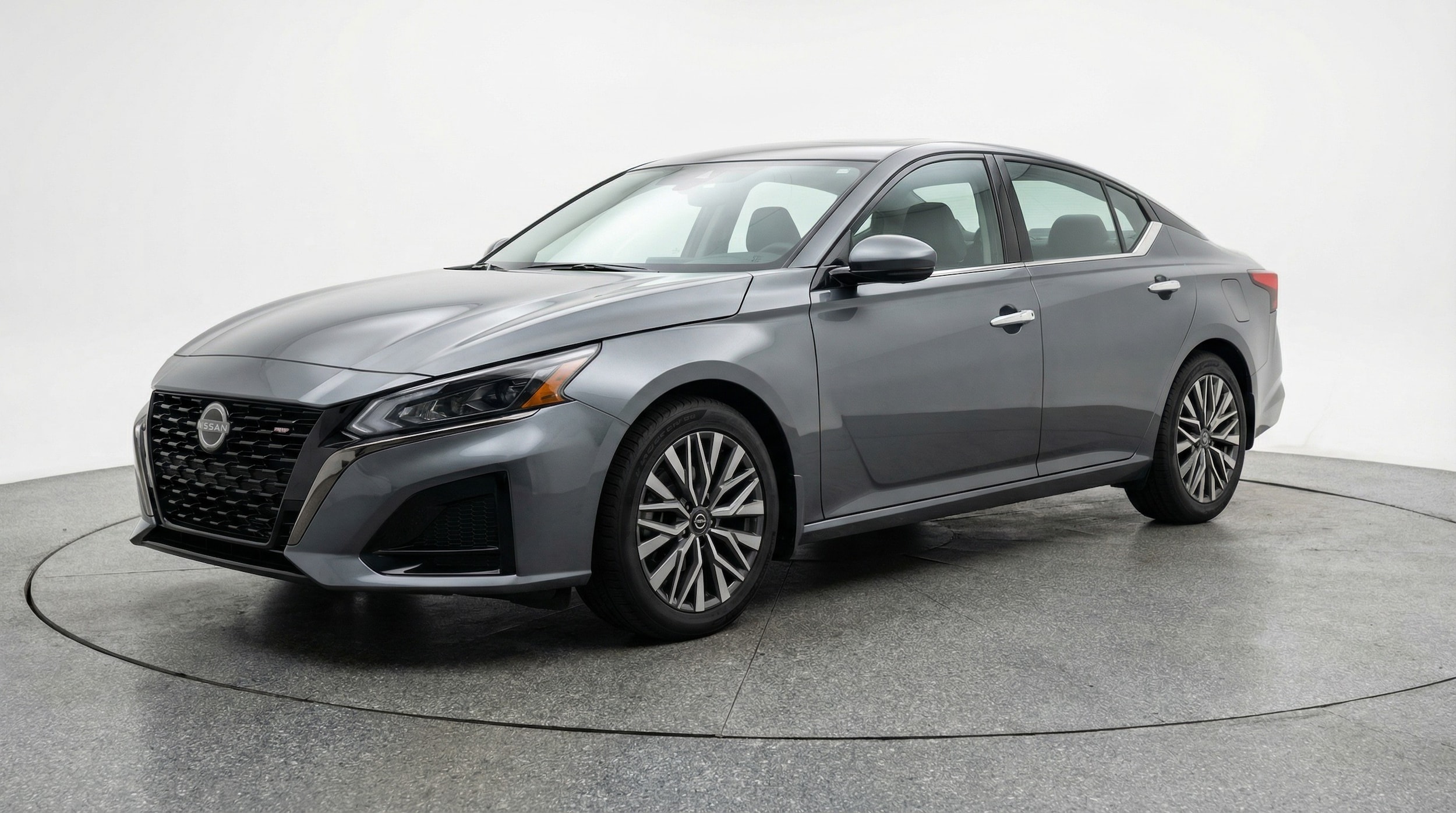 Thumbnail: 2025 Nissan Altima - 3