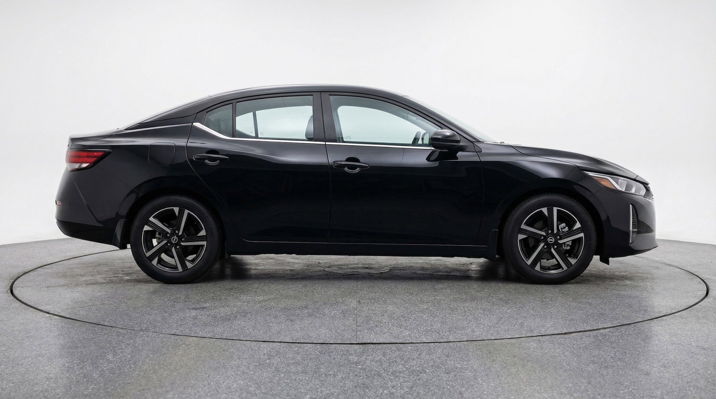 Thumbnail: 2025 Nissan Sentra - 11