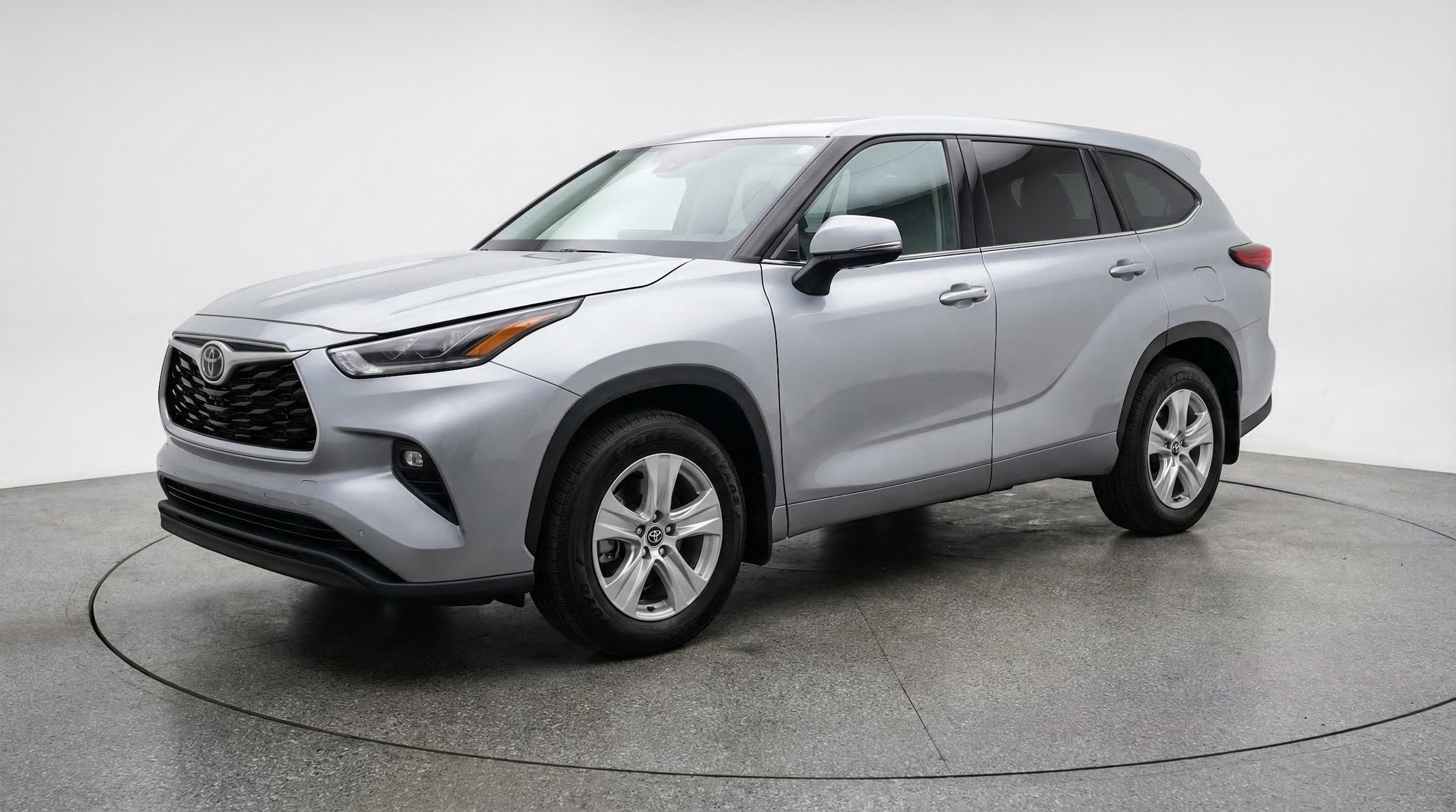 Thumbnail: 2025 Toyota Highlander - 3