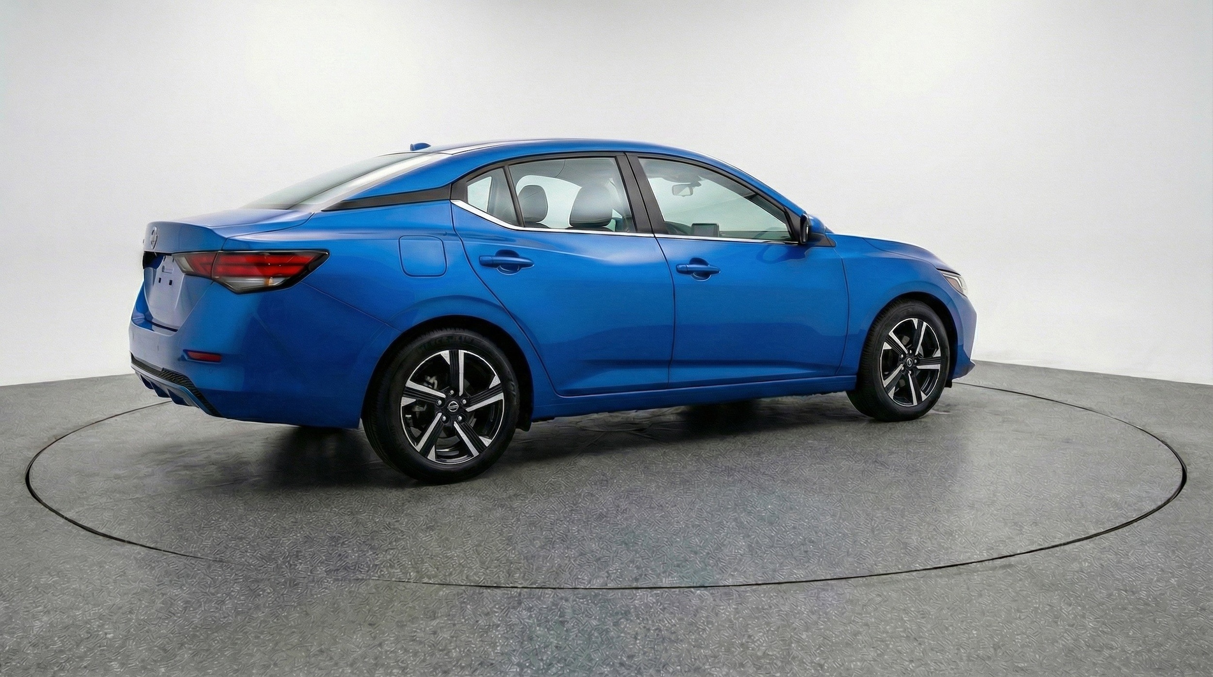 Thumbnail: 2025 Nissan Sentra - 9