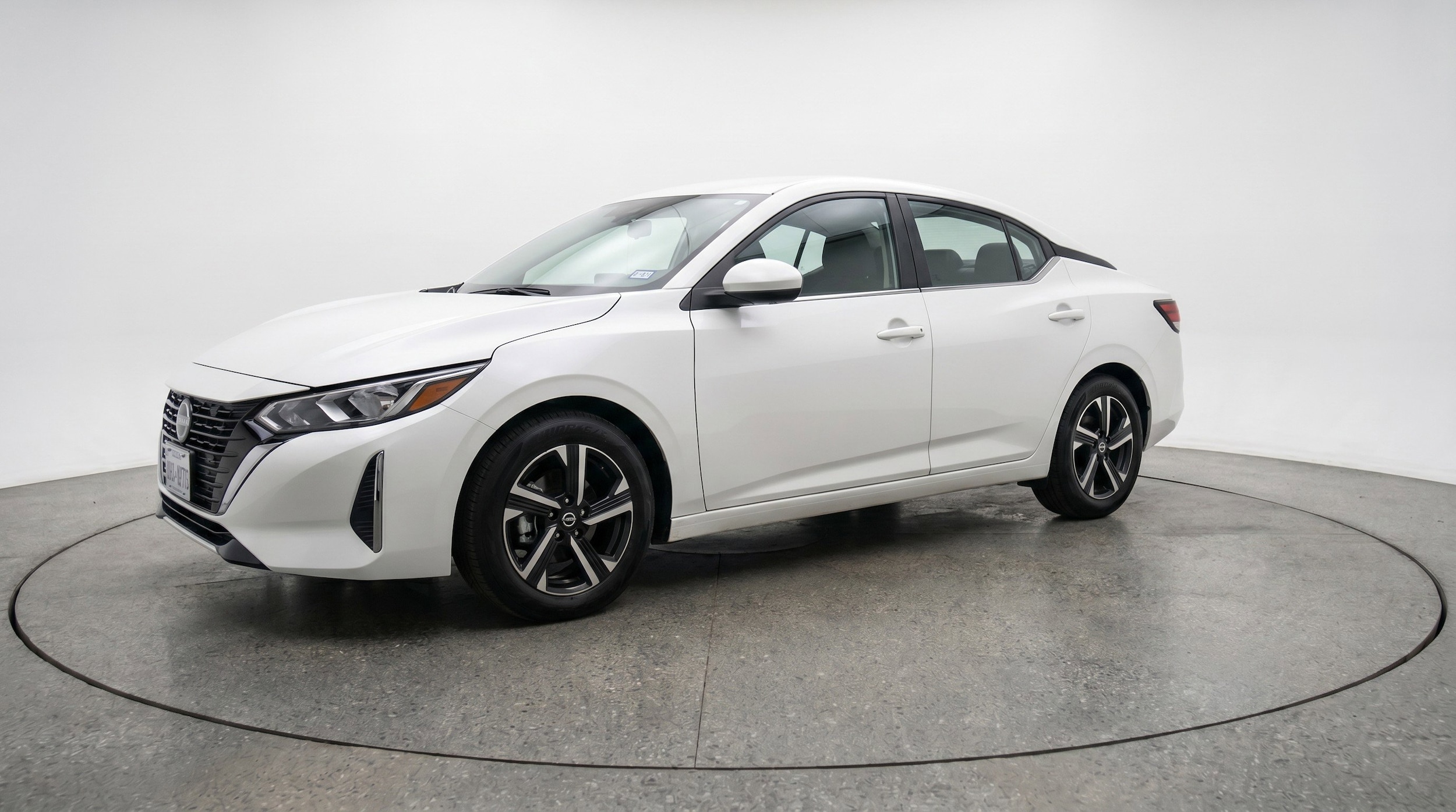 Thumbnail: 2025 Nissan Sentra - 3