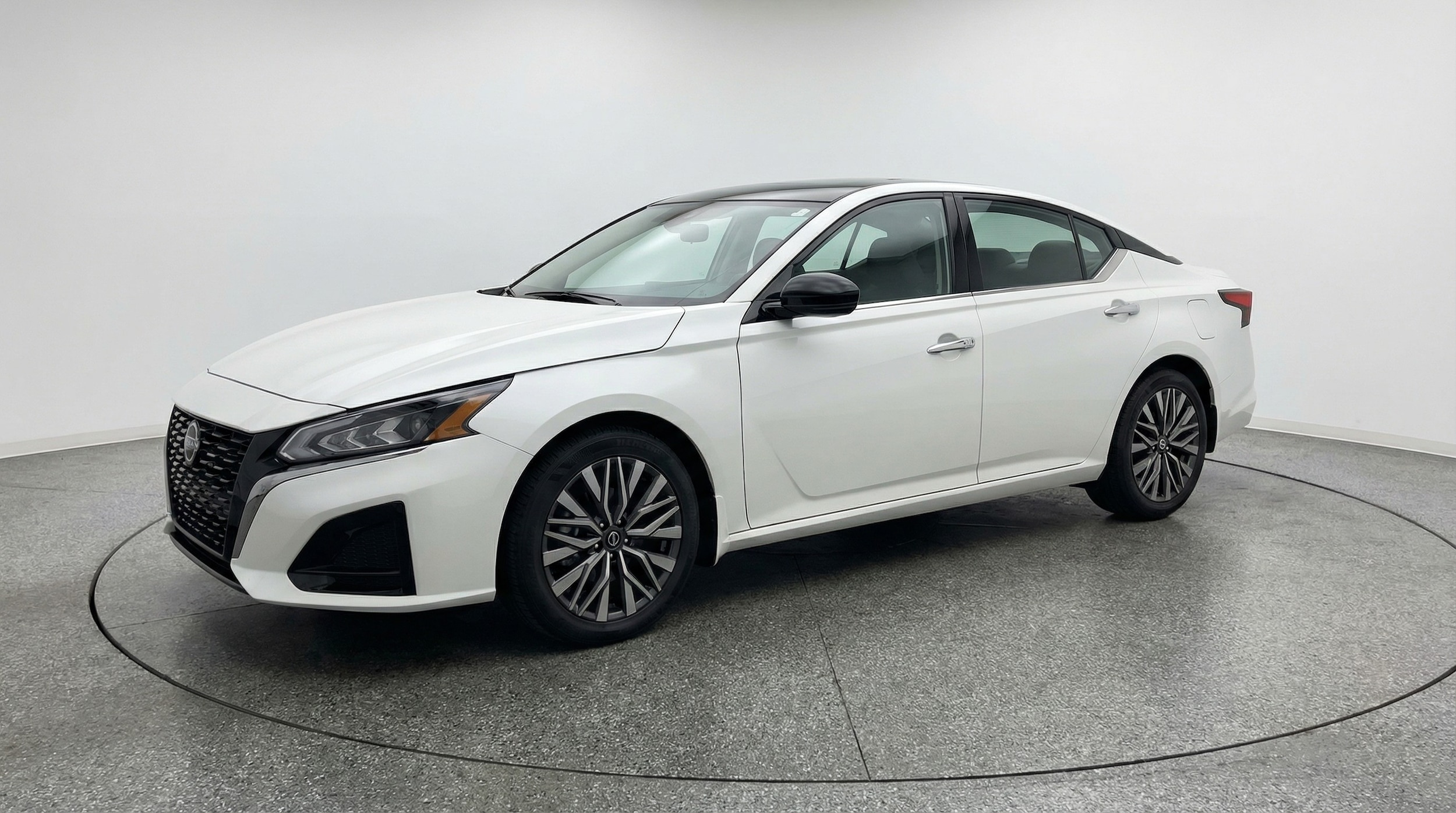 Thumbnail: 2025 Nissan Altima - 3