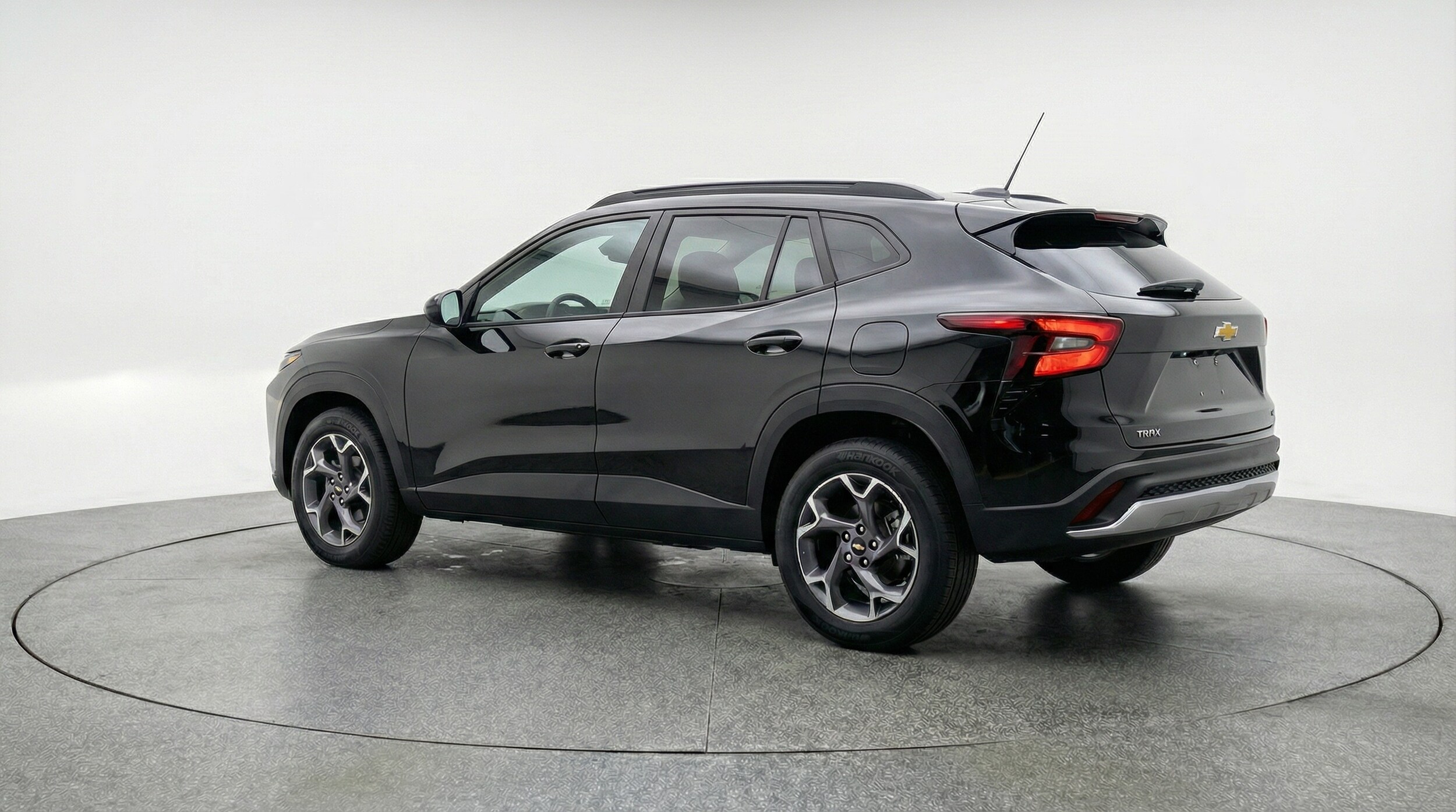 Thumbnail: 2025 Chevrolet Trax - 5