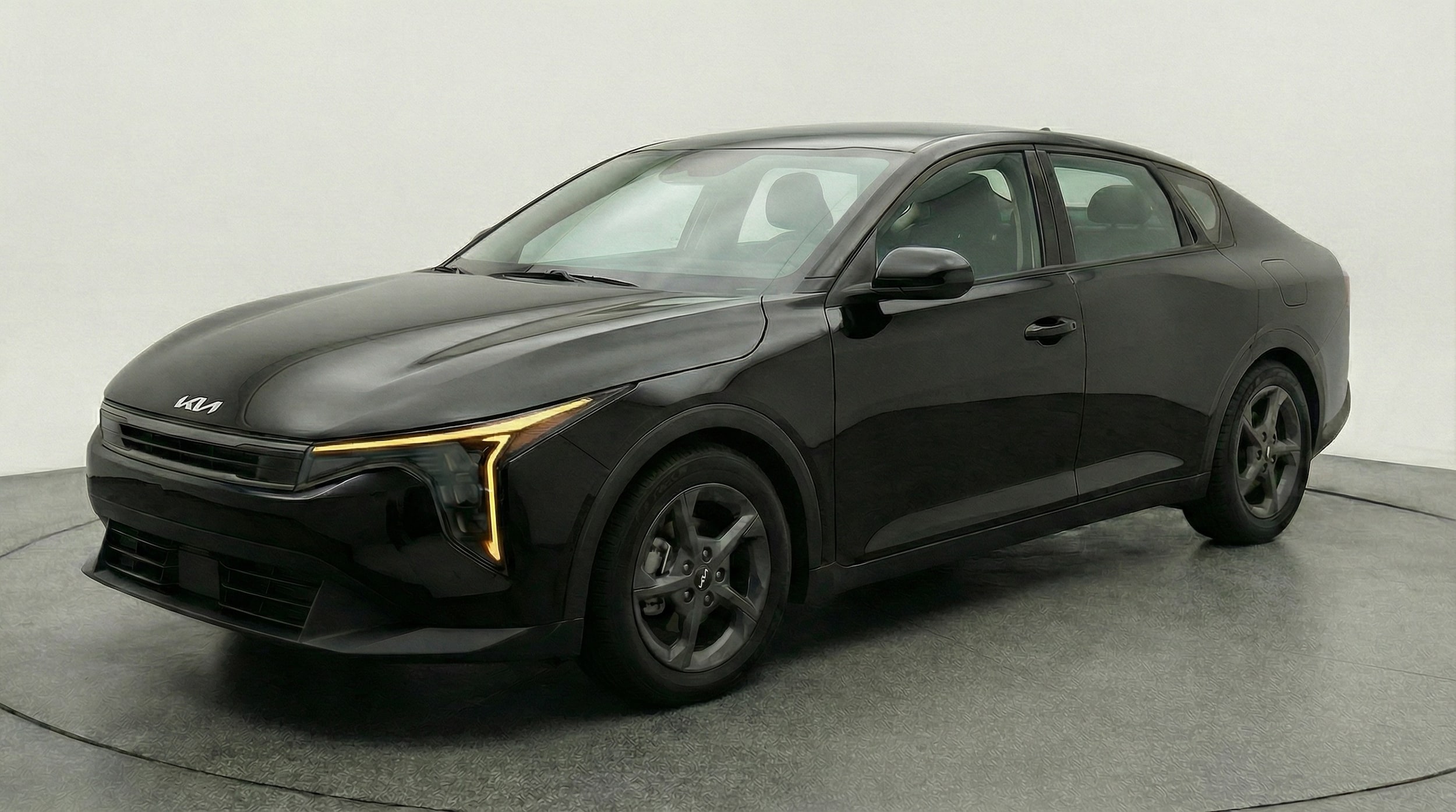 Thumbnail: 2025 Kia K4 - 3