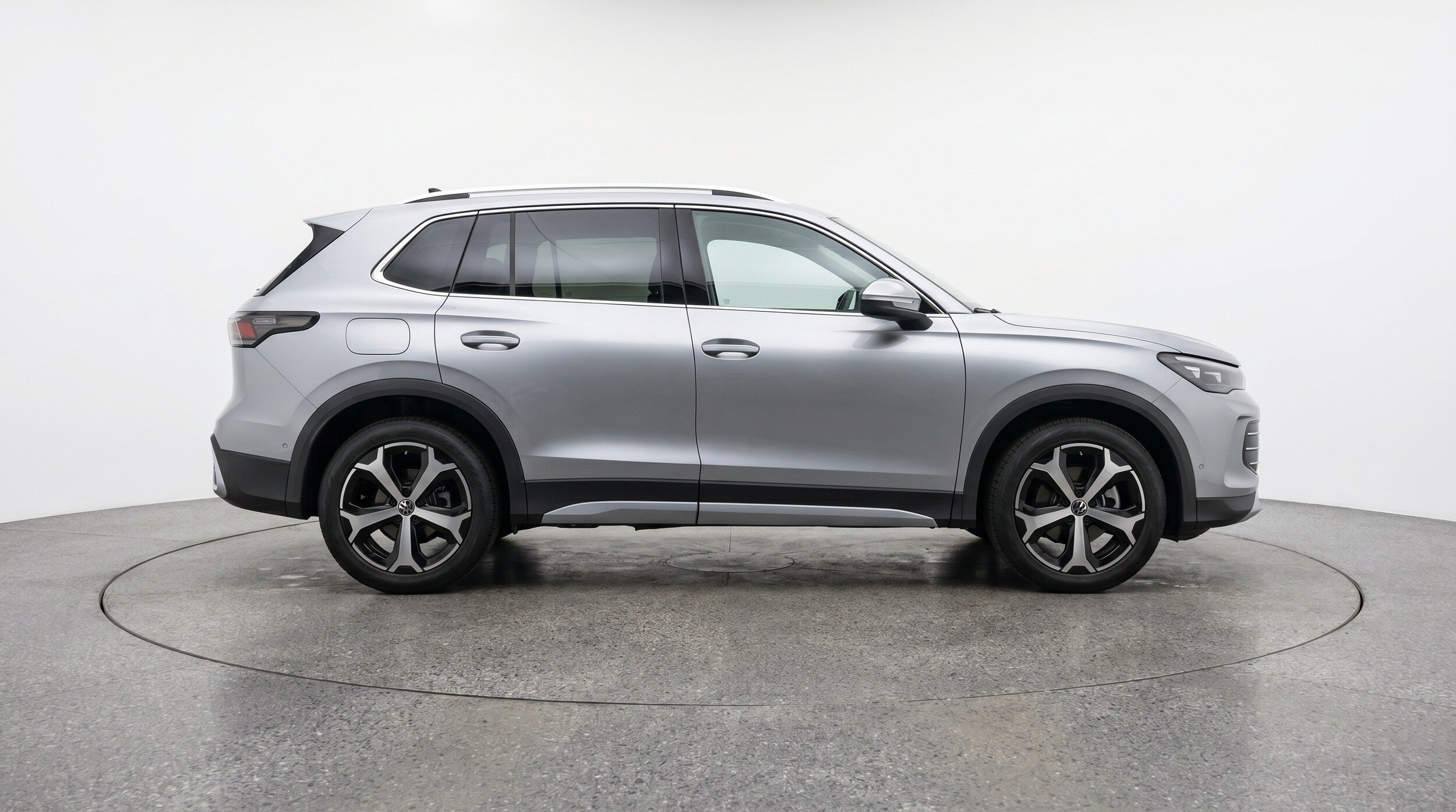 Thumbnail: 2026 Volkswagen Tiguan - 11
